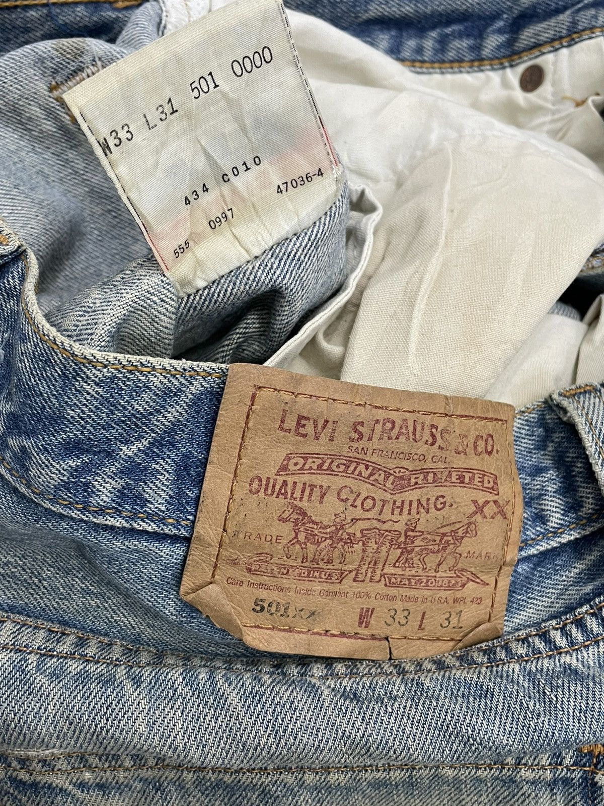 Levi's Vintage Clothing VINTAGE 501 LEVIS USA DESIGNER 90S RARE OLD MUDWASH DENIM Size US 30 / EU 46 - 18 Thumbnail
