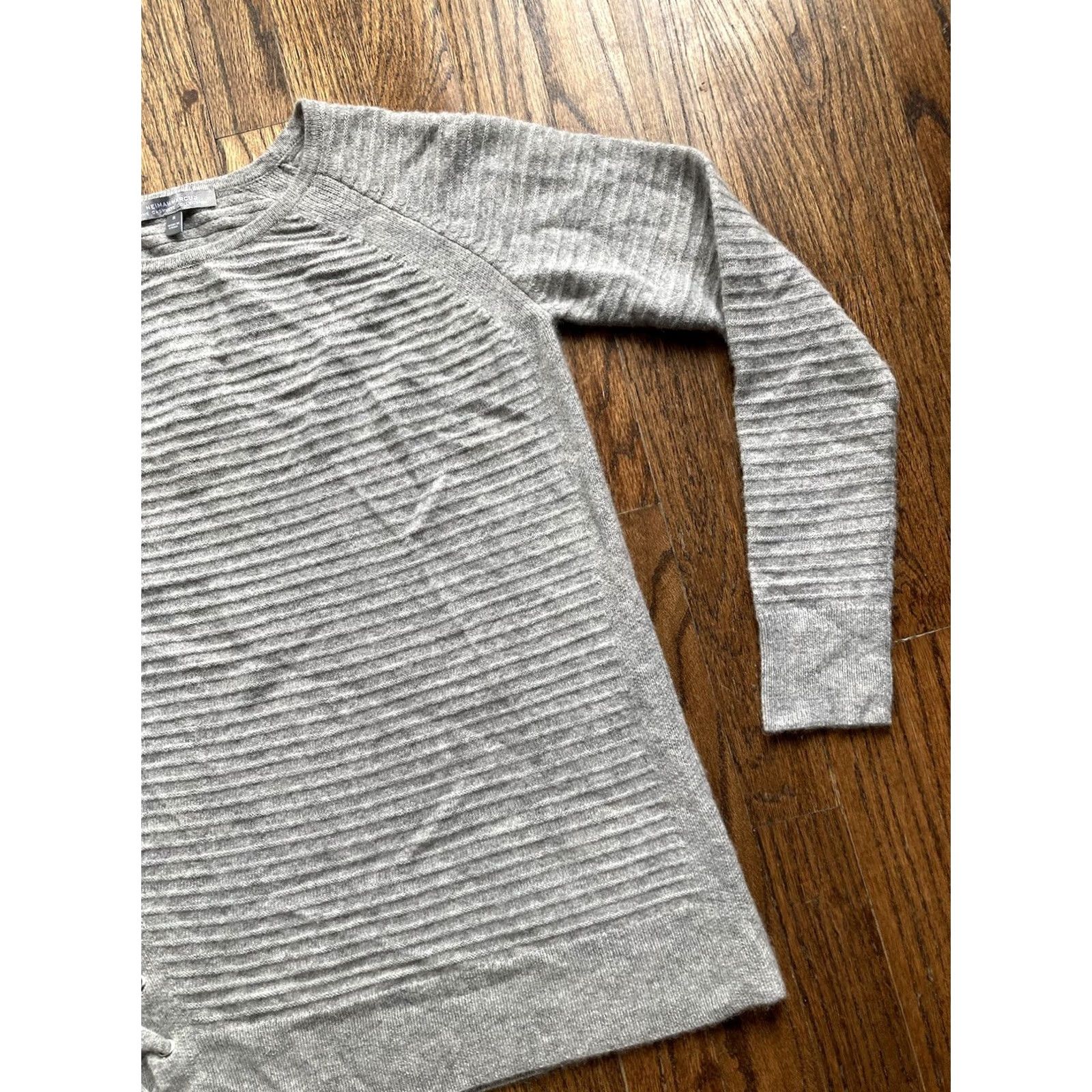 Neiman Marcus Neiman Marcus Sweater Womens Gray Cashmere Pullover Asymmetric Small Regular Sleeve Long Size S / US 4 / IT 40 - 3 Thumbnail