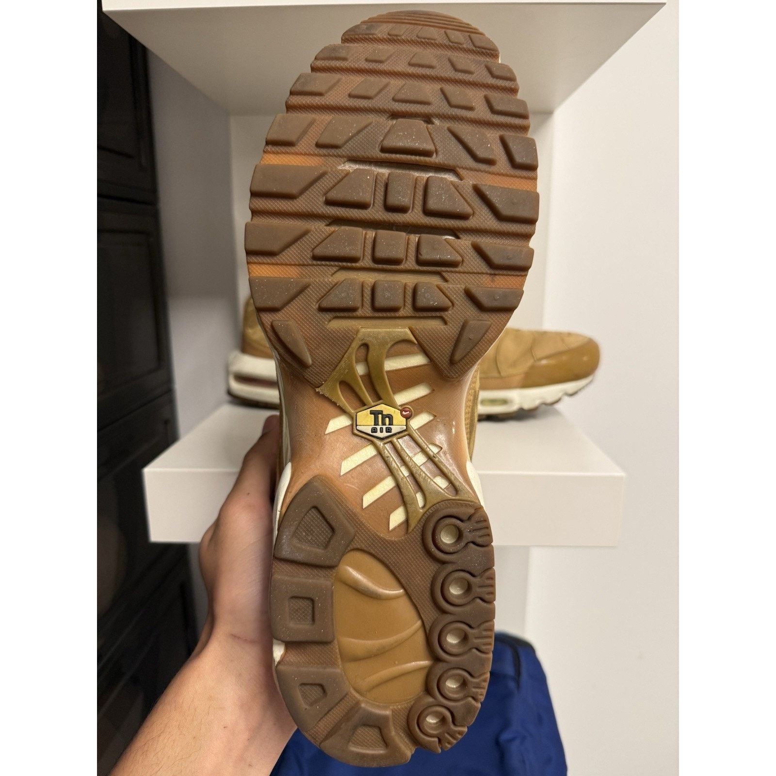 Nike Nike Air Max Plus TN Wheat Flax Tan Suede Size 13 AH9697-201 Size US 13 / EU 46 - 8 Thumbnail