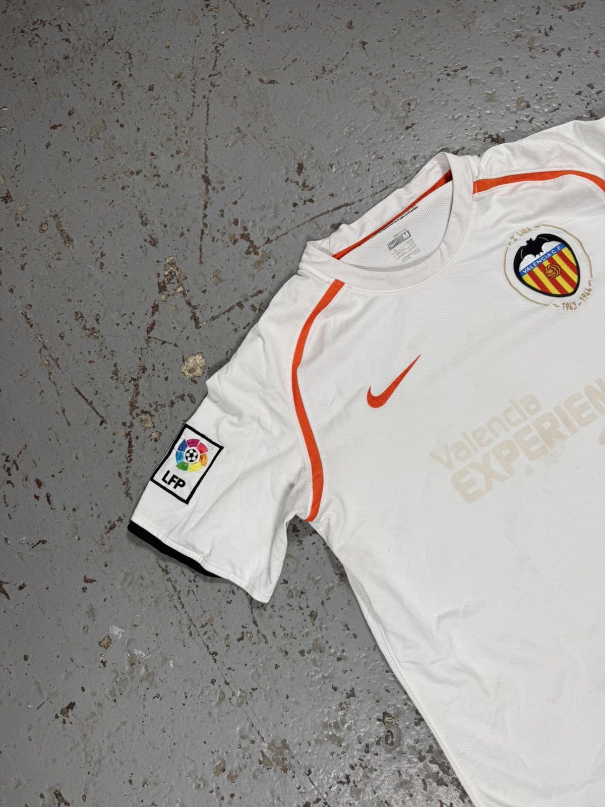 Nike Vintage Nike Valencia Spain Futbol Jersey Size US M / EU 48-50 / 2 - 4 Thumbnail