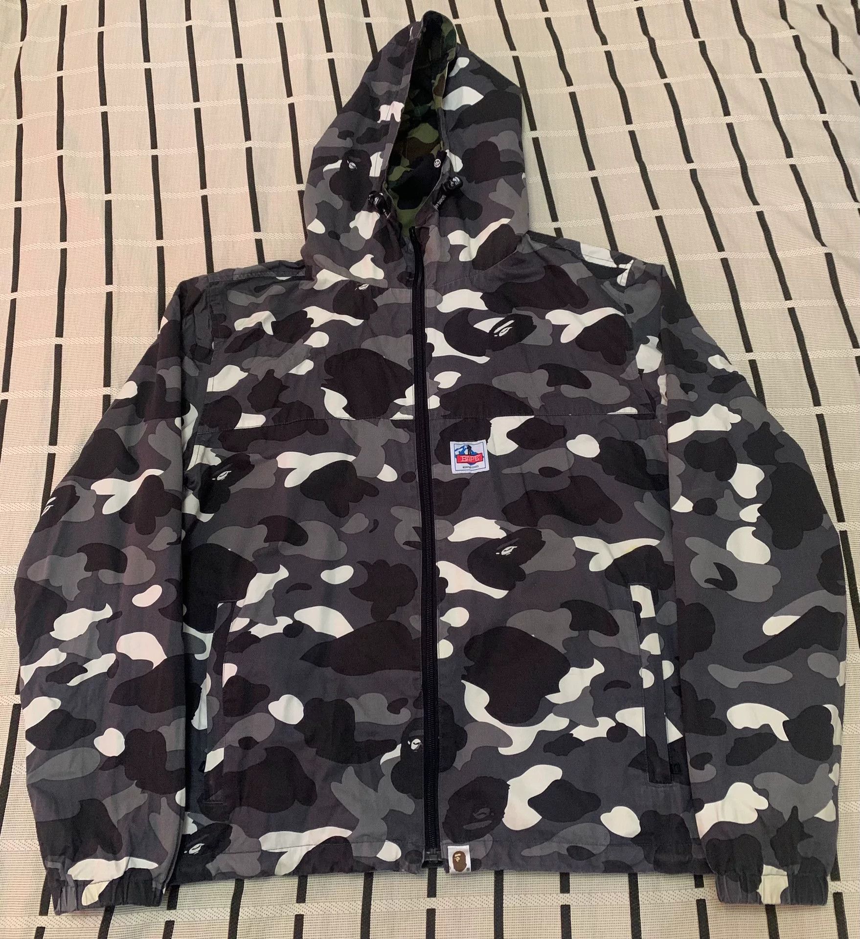 Bape Bape Camo Glow Green Light Jacket XL Men Size US XL / EU 56 / 4 - 1 Thumbnail