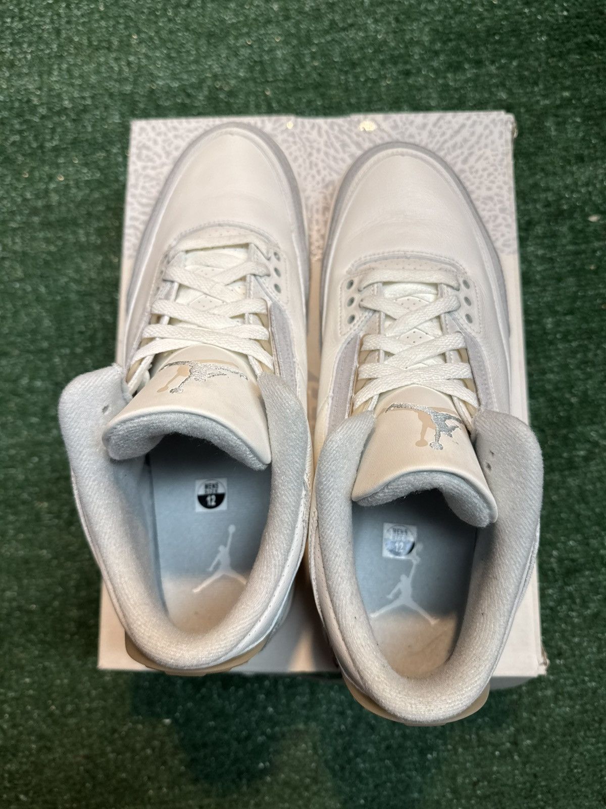 Jordan Brand Jordan Retro 12 Craft Ivory Size 12 Size US 12 / EU 45 - 9 Thumbnail