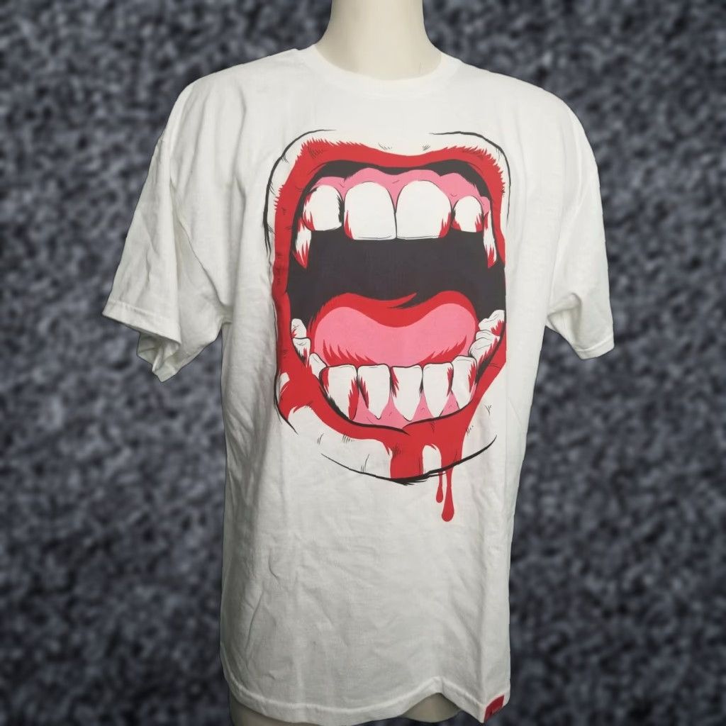 Vintage VINTAGE Ides Of March Men’s XL T-Shirt Short Sleeve Vampire Bite Crew Neck White Novelty Size US XL / EU 56 / 4 - 1 Thumbnail