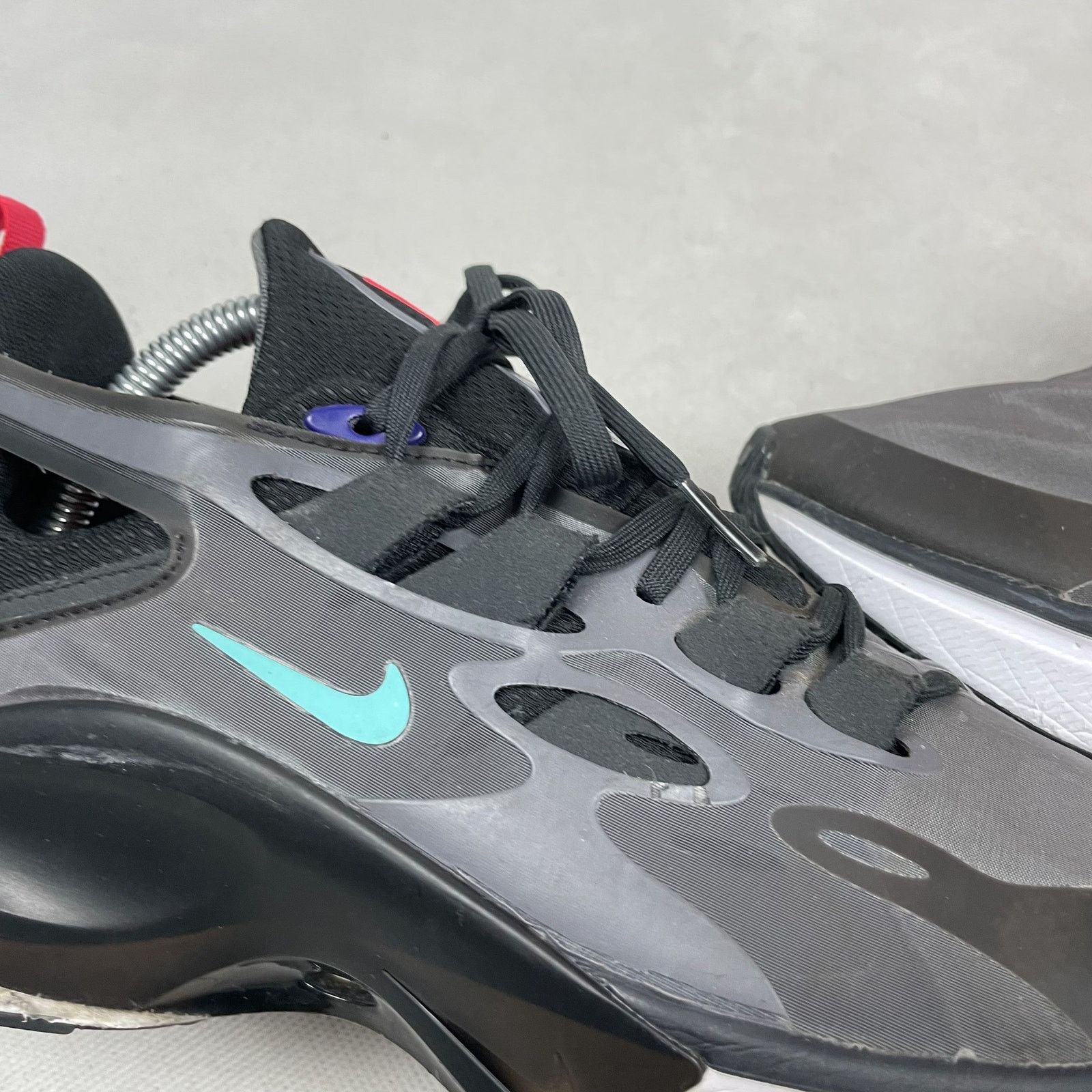 Nike Nike Signal D/MS/X AT5303-005 Men Black Dark Gray Sneakers 9 Size US 9 / EU 42 - 9 Thumbnail