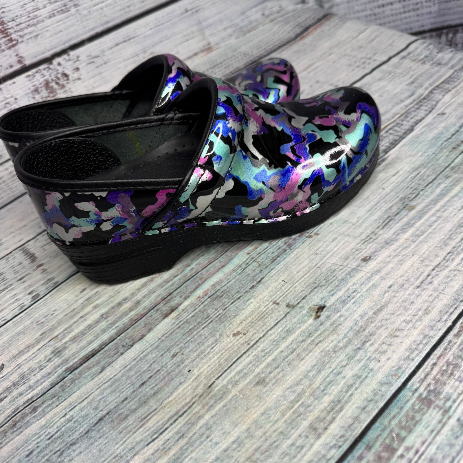 Dansko Dansko Professional Patent Leather Clogs Mermaid Slip-On 7 Size US 7 / IT 37 - 3 Thumbnail
