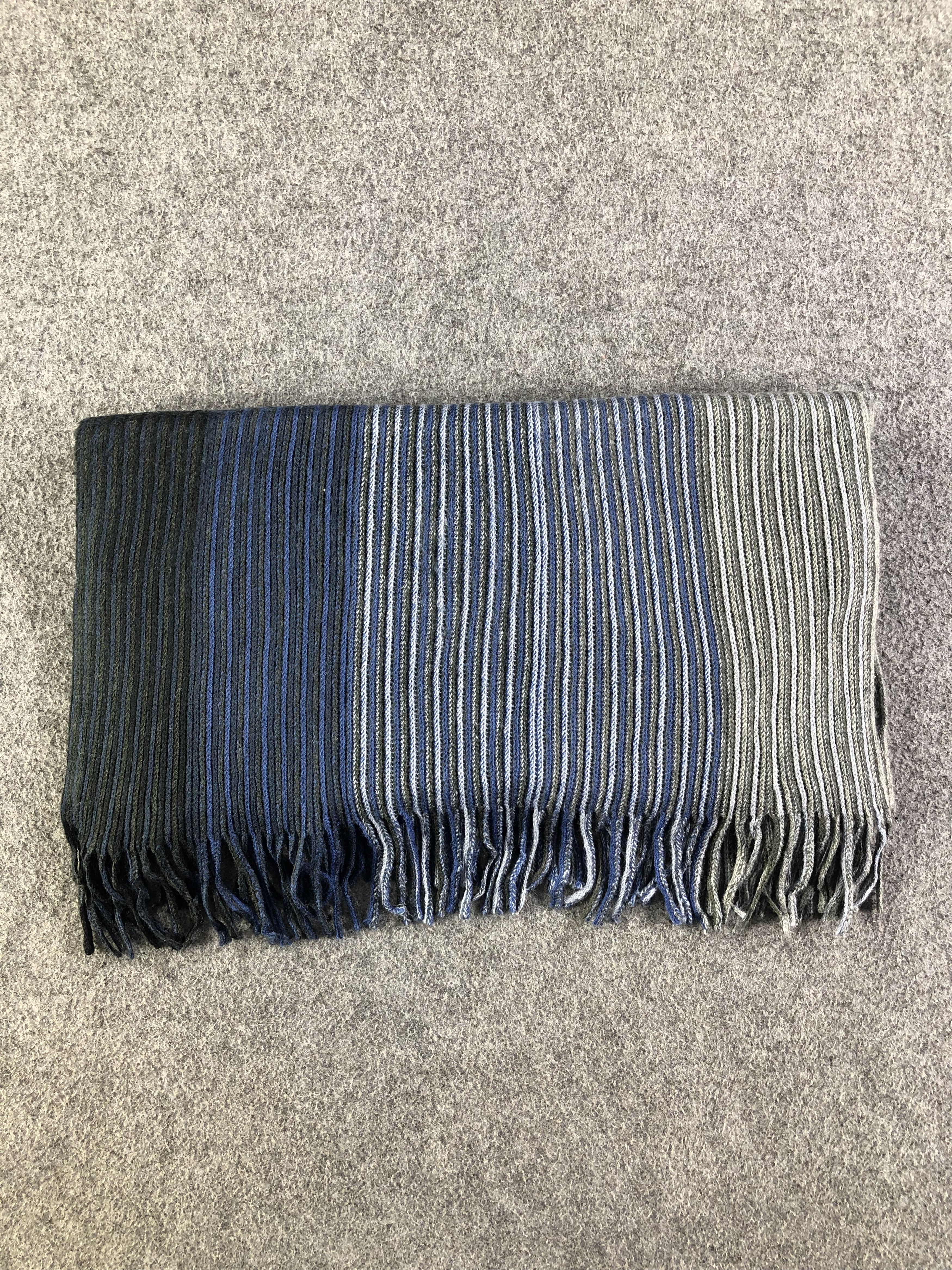 Hiroko Koshino Homme Hiroko Koshino Homme Scarf / Muffler / Neckwear Size ONE SIZE - 5 Thumbnail