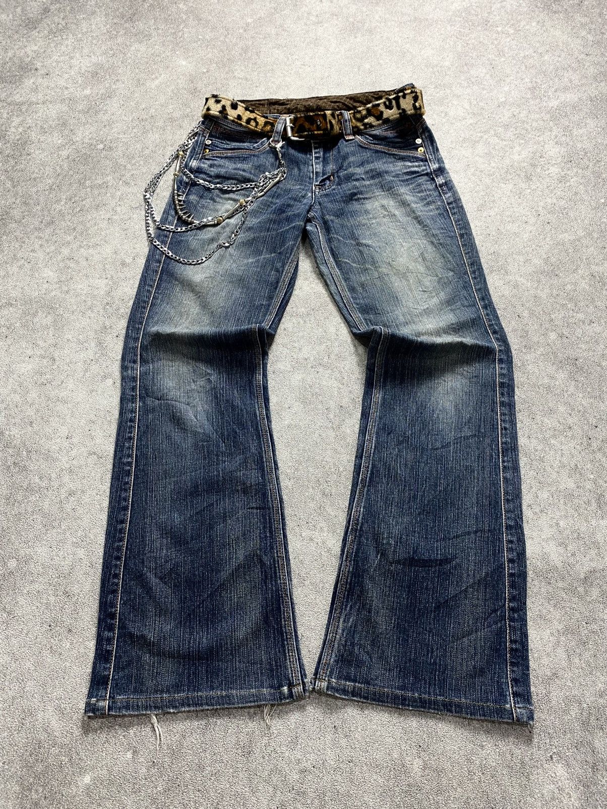 Japanese Brand 2000s Brappers washed Flare jean Size US 30 / EU 46 - 1 Thumbnail