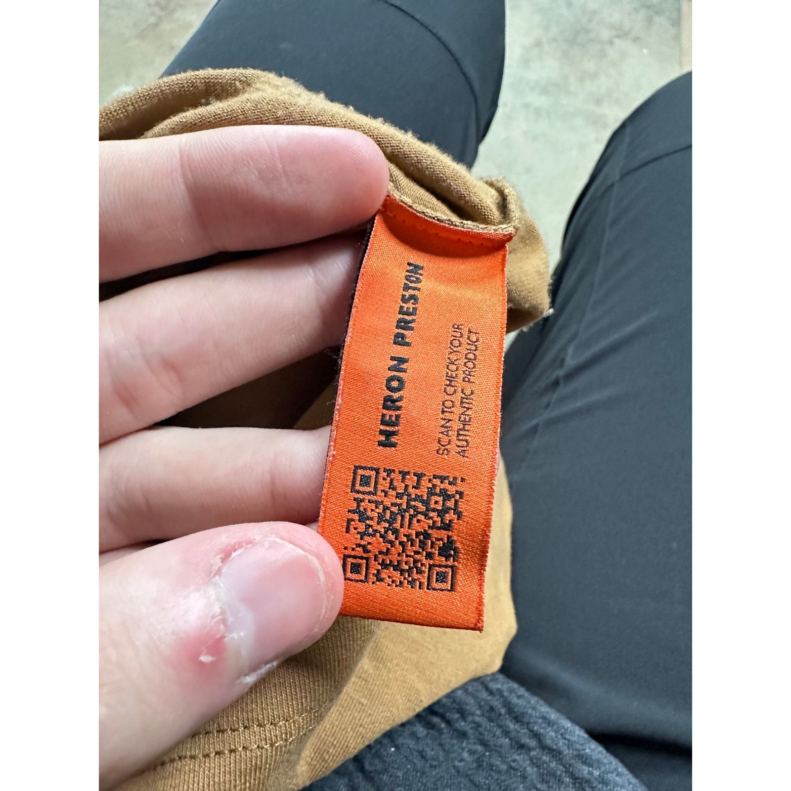 Heron Preston Heron Preston Baby Tee Brown XS Used Size US XS / EU 42 / 0 - 2 Thumbnail