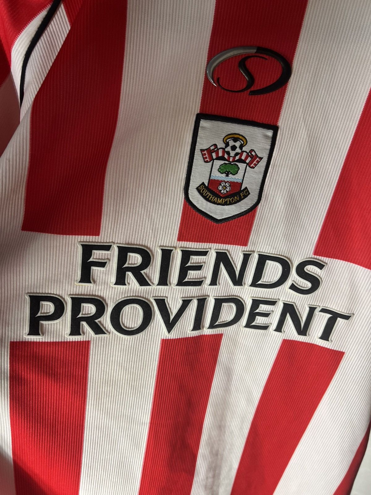 Vintage VERY RARE FC SOUTHAMPTON ENGLAND RETRO SOCCER JERSEY Y2K 90s Size US M / EU 48-50 / 2 - 9 Thumbnail