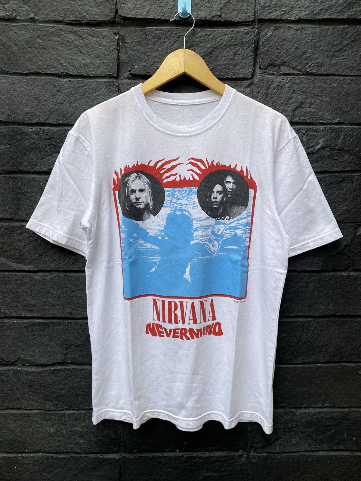 T-shirt Vintage Nirvana Bleach Tour 1990 - Taille L - Marque Hanes - Occasion Très Bon état - Grunge