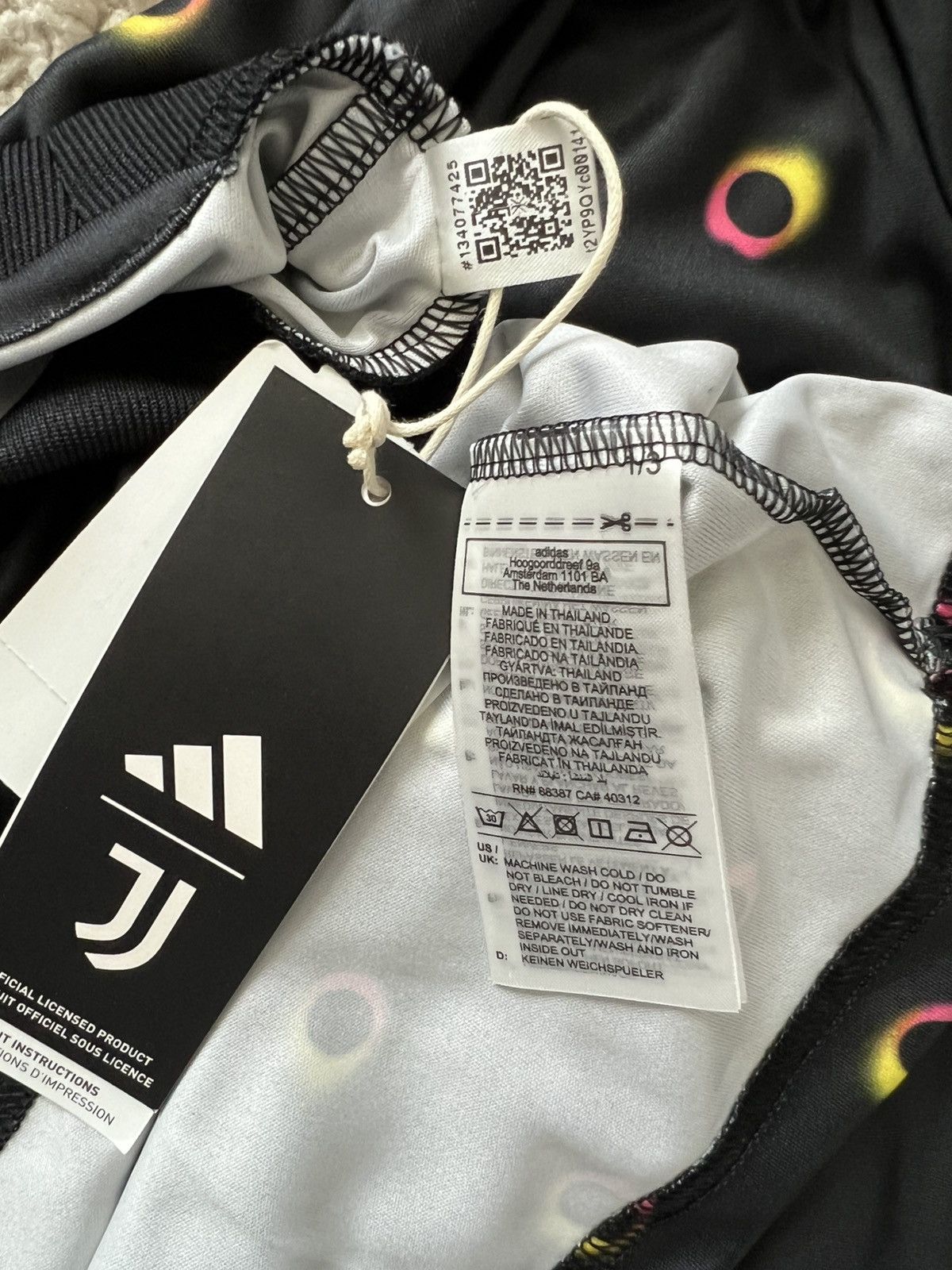 Adidas Adidas x Juventus Pre-Match 24/25 Soccer Jersey Size US L / EU 52-54 / 3 - 7 Thumbnail