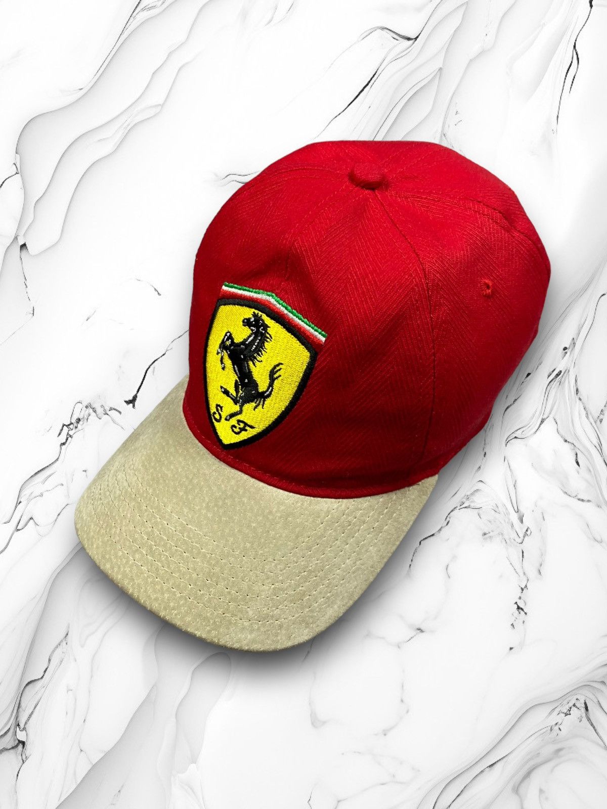 Ferrari × Vintage Vintage Ferrari Racing Gap Size ONE SIZE - 1 Thumbnail