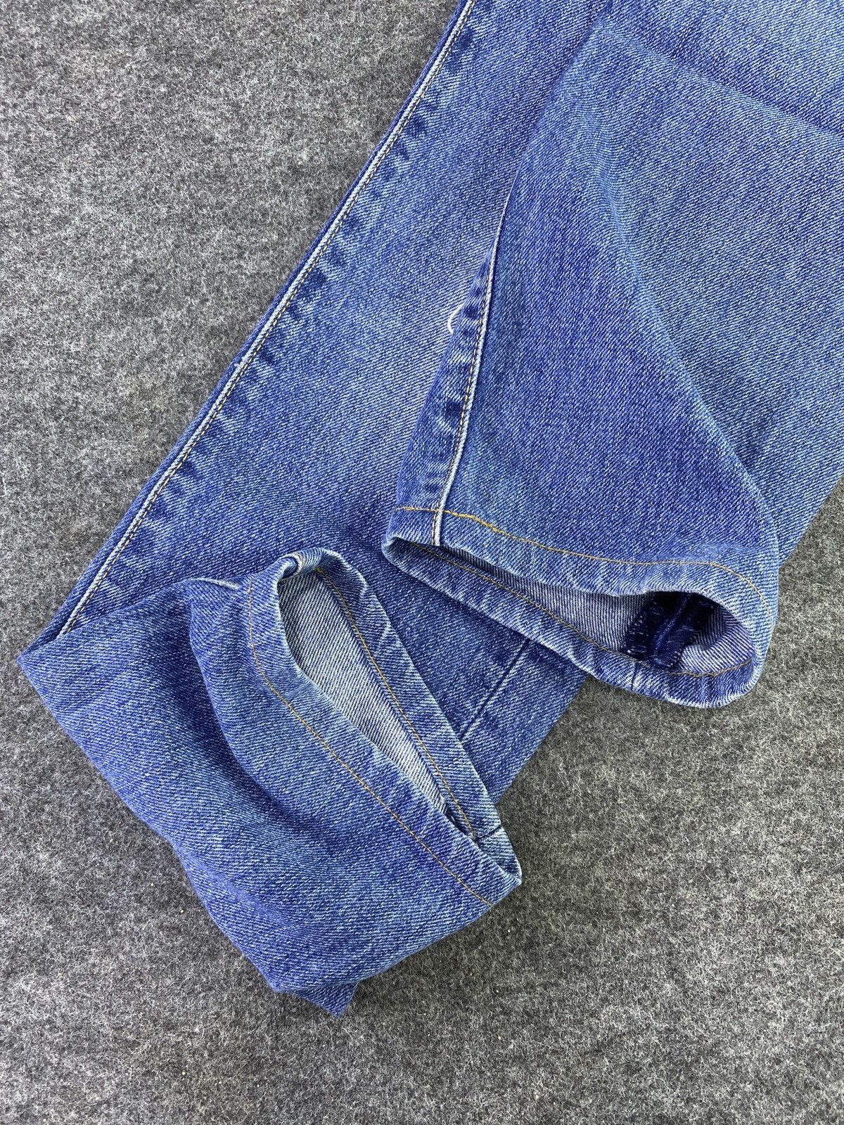 Jean × Levi's × Vintage Vintage Levis 505 C Distress Blue wash Jeans - J877 Size 29" - 9 Thumbnail