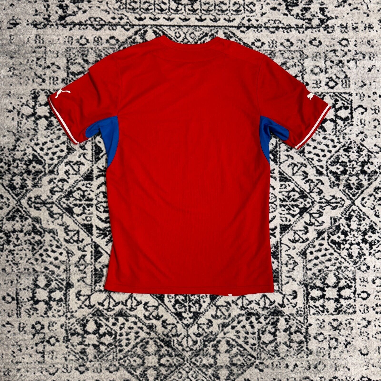 Puma × Vintage Puma Unisex Red Polyester Jersey T-Shirt Size M Regular Fit Size US M / EU 48-50 / 2 - 6 Thumbnail