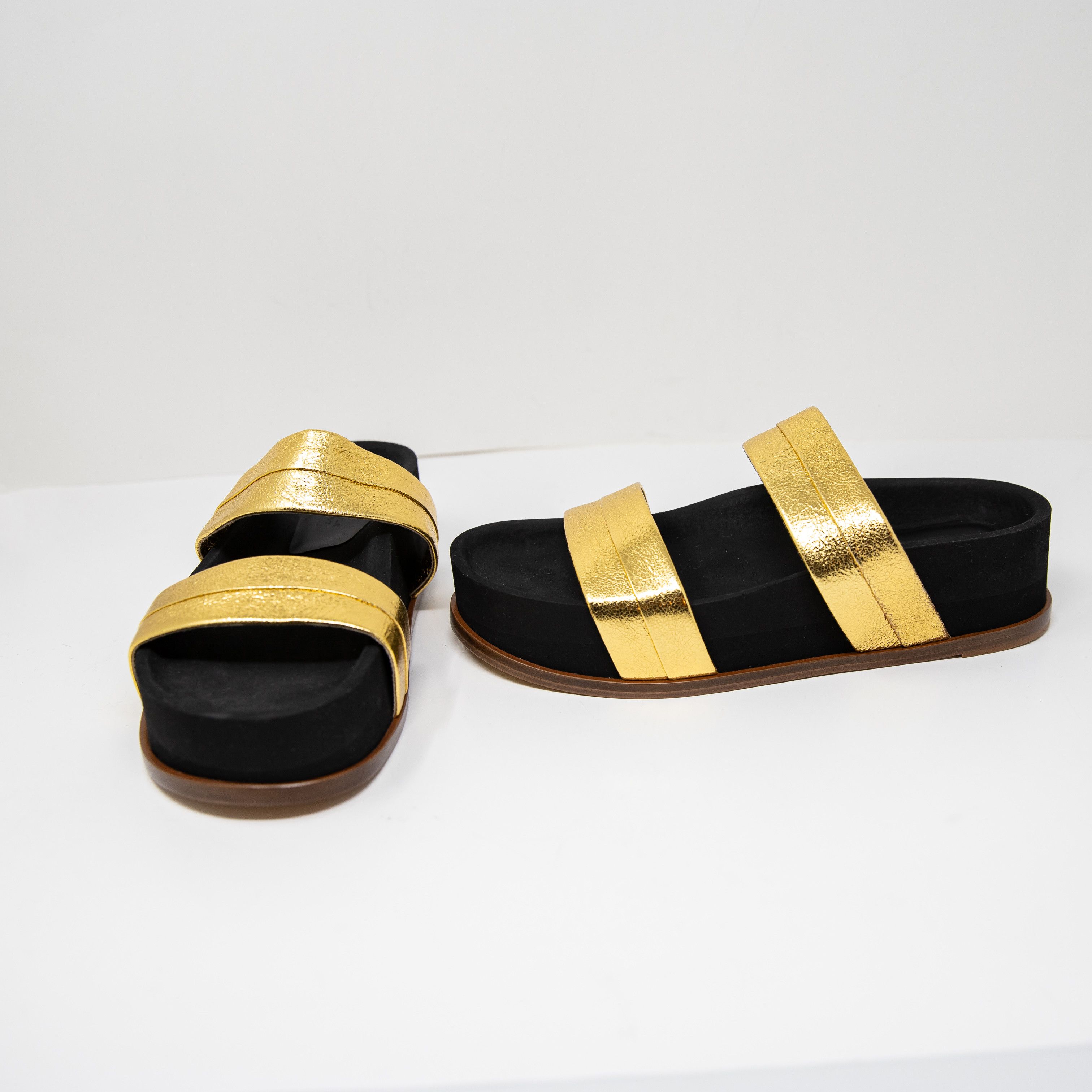 Gabriela Hearst Gabriela Hearst Striker Gold Metallic Nappa Size US 10 / IT 40 - 1 Thumbnail