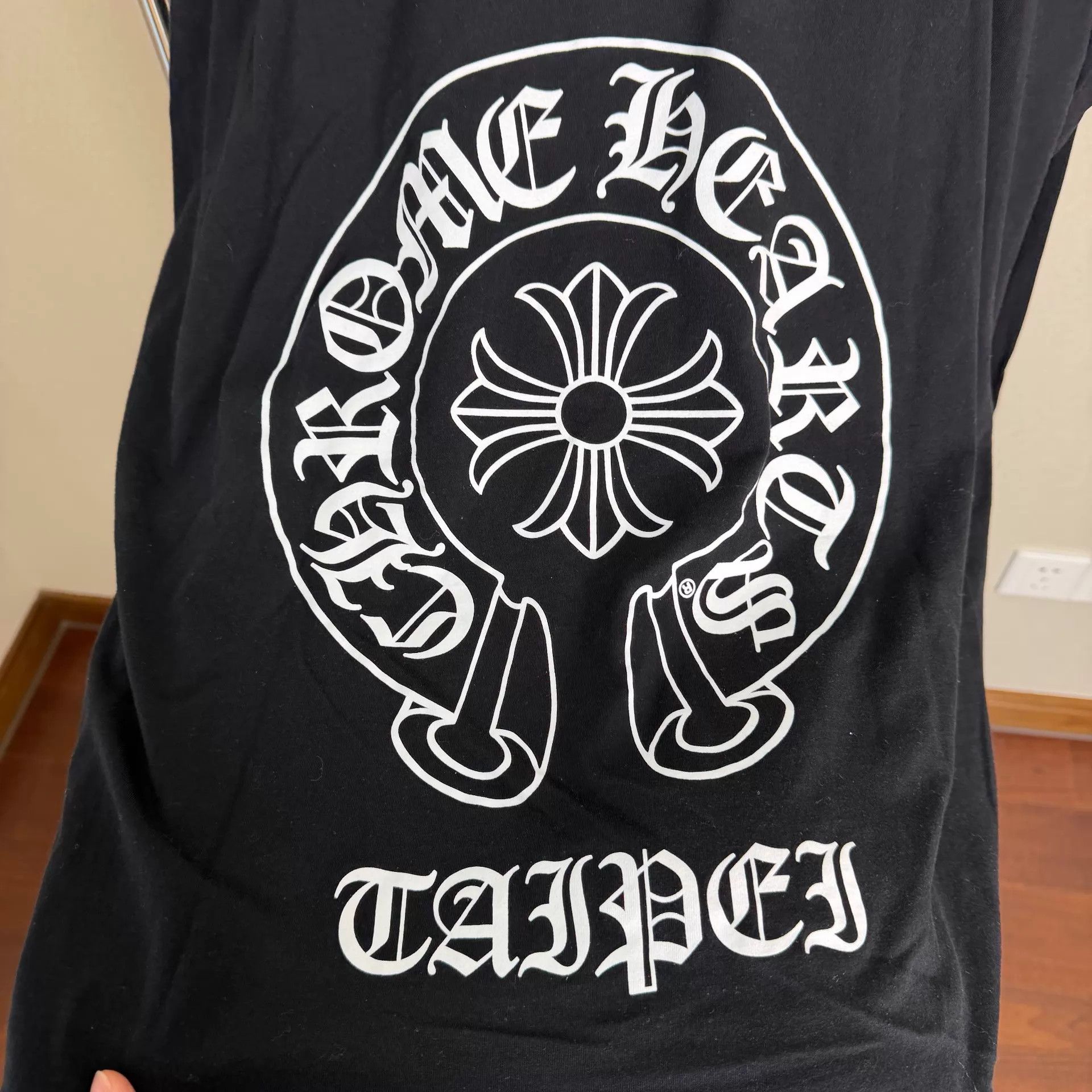 Chrome Hearts Chrome Hearts Black Taipei Limited Horse Shoe Vine Arm Tee Size US XL / EU 56 / 4 - 5 Thumbnail