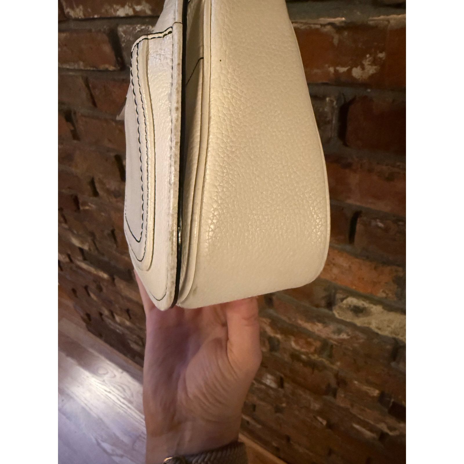 Marc Jacobs Marc Jacobs Empire City Mini Messenger Leather Crossbody Size ONE SIZE - 7 Thumbnail