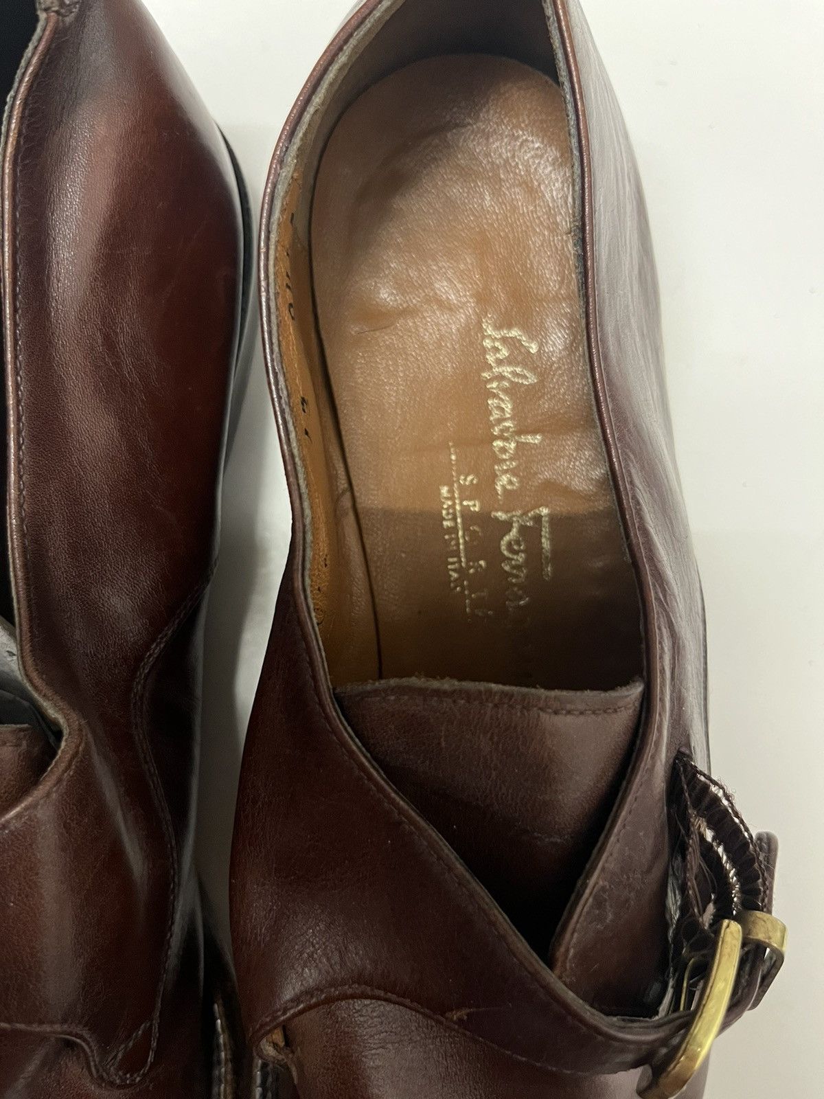 Ferragamo Salvatore Mens Burgandy / Brass 8.5