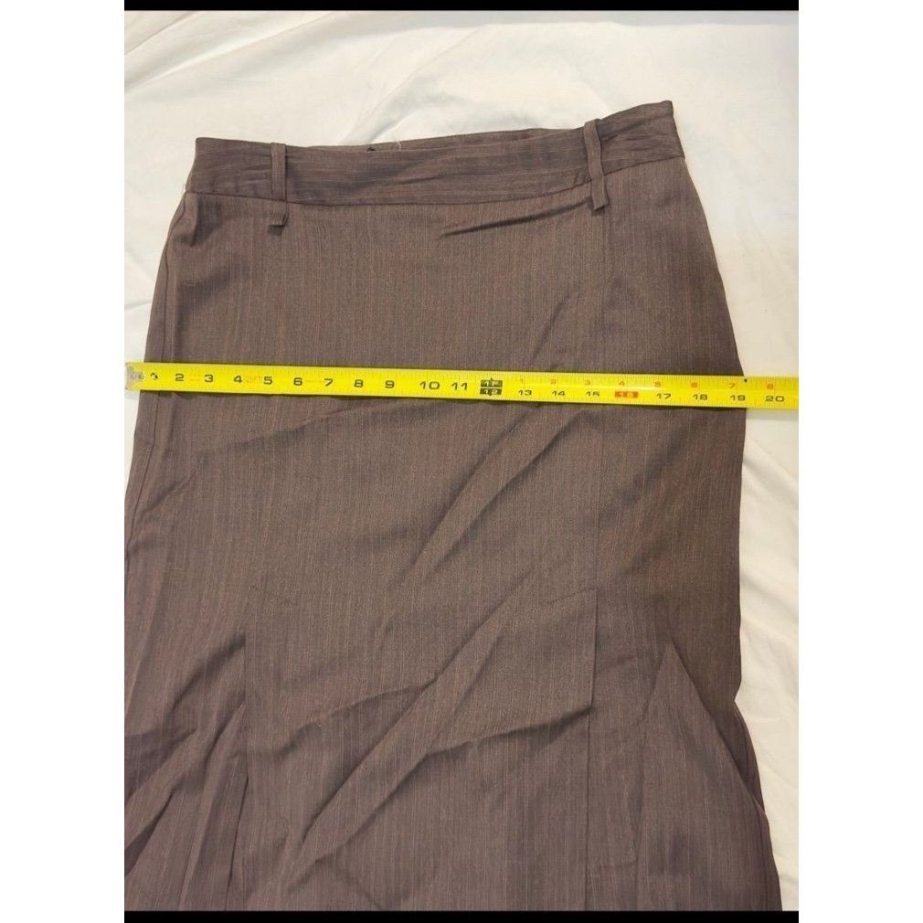 Bcbgmaxazria BCBGMaxazria Brown Wool Blend Pin Stripe Pencil Skirt Size 8 Size 30" / US 8 / IT 44 - 7 Thumbnail