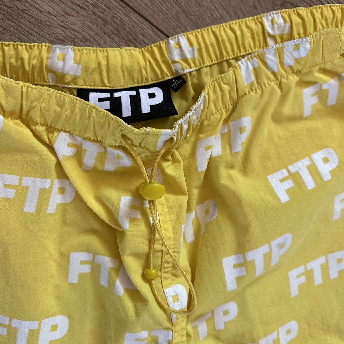 Fuck The Population FTP all over yellow track pants ( L, 32-34) Size US 34 / EU 50 - 3 Thumbnail