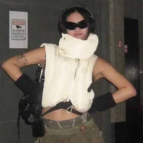Japanese Brand CUTENOVA Autumn Winter 2023 Simple Sleeveless Scarf Collar Size ONE SIZE - 7 Thumbnail