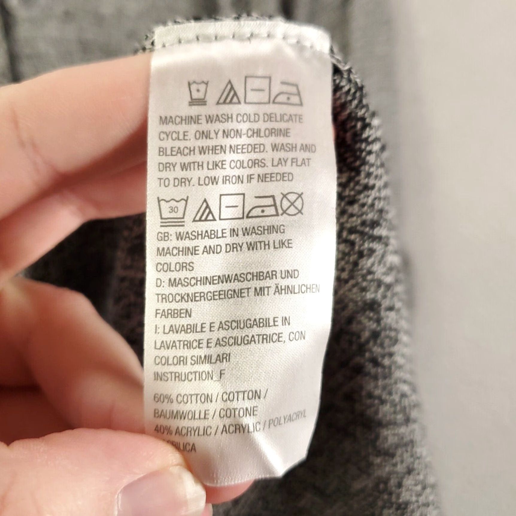 Vintage Womens Cardigan Size M Open Pockets Long Sleeve Longline Black Heathered Gray Knit Open Cardigan Women Regular D&Co. Vintage No 90s? Size M / US 6-8 / IT 42-44 - 7 Thumbnail