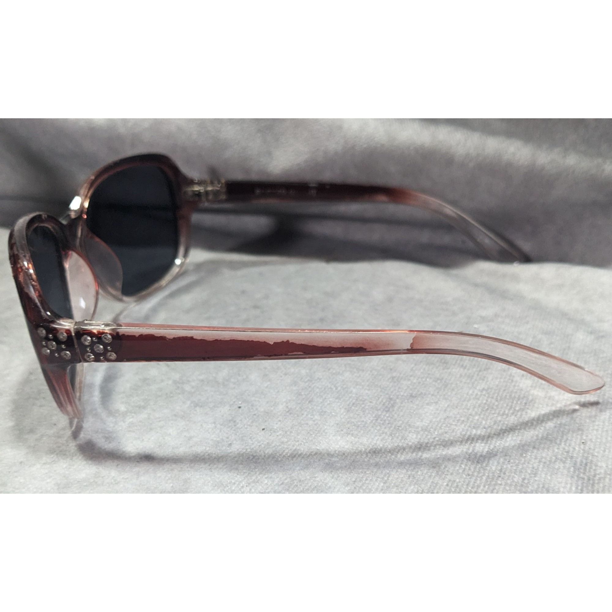 Foster Grant Foster Grant Red And Clear Ombre Sunglasses With Rhinestone Size ONE SIZE - 3 Thumbnail