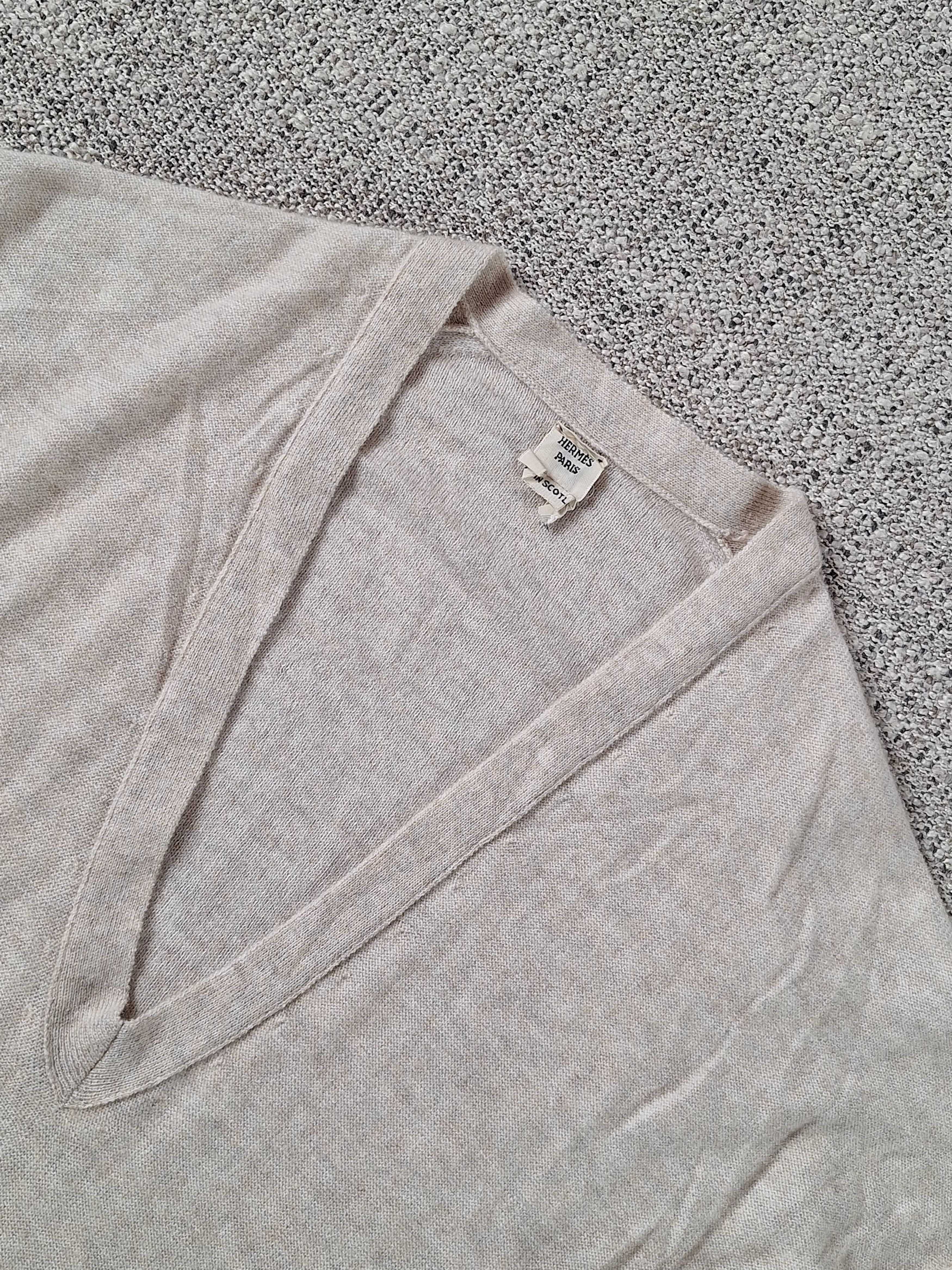 Hermes HERMES PARIS / V Neck Cashmere Sweater Size XXS / US 00 / IT 34 - 5 Thumbnail