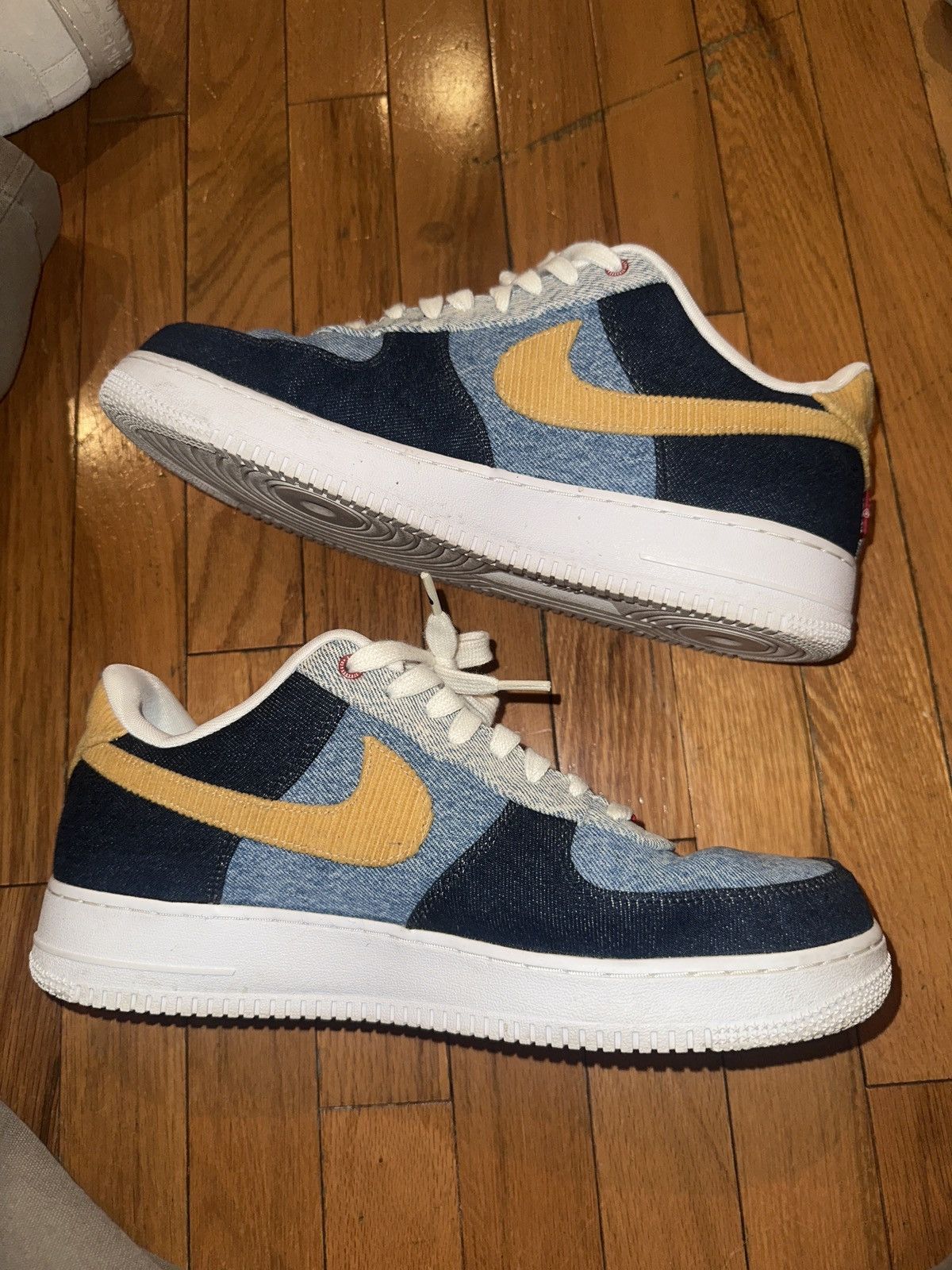 Levi's × Nike Nike • Nike By You • Levi’s Size US 11.5 / EU 44-45 - 2 Thumbnail