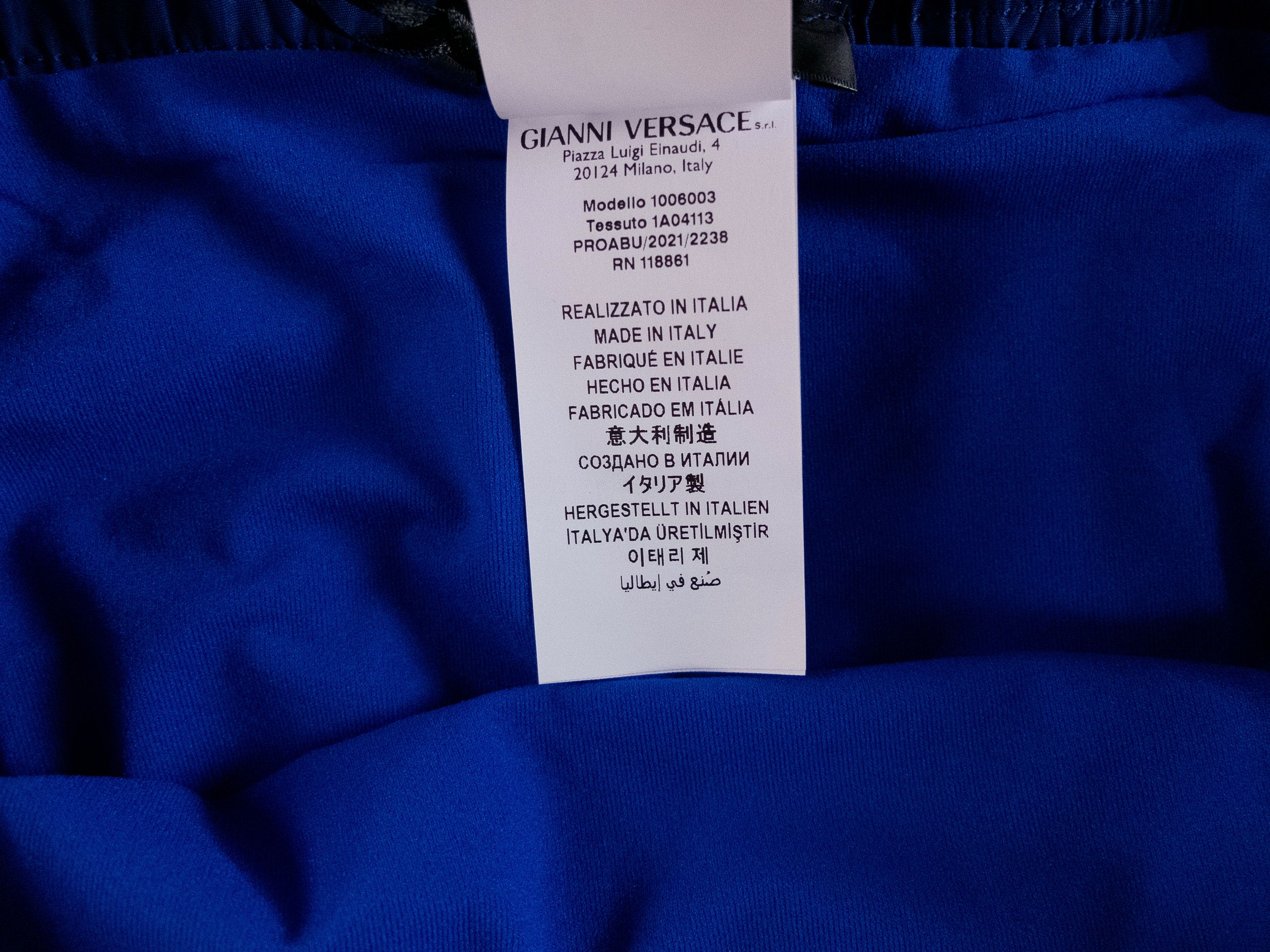 Versace VERSACE royal blue Medusa logo swim shorts 4 Medium trunks Size US 32 / EU 48 - 8 Thumbnail