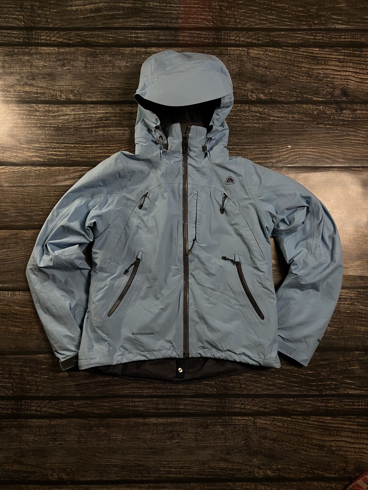 Goretex × Nike ACG × Outdoor Life ?NIKE ACG GORE-TEX LIGHT JACKET 
