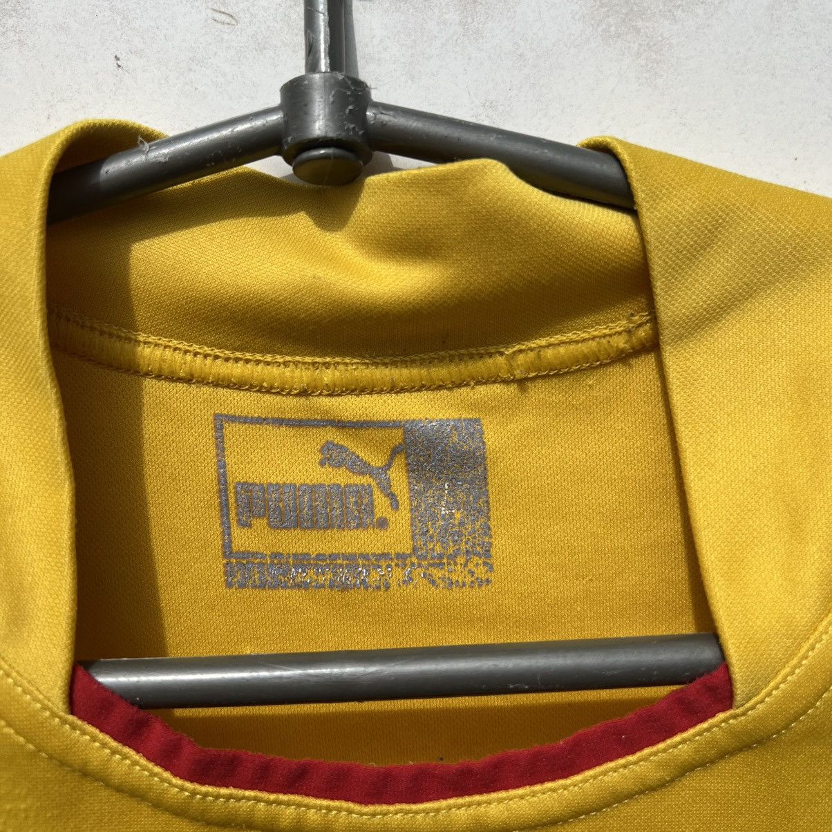Puma Puma Cameroon 2004 2006 soccer jersey vintage Size US L / EU 52-54 / 3 - 5 Thumbnail