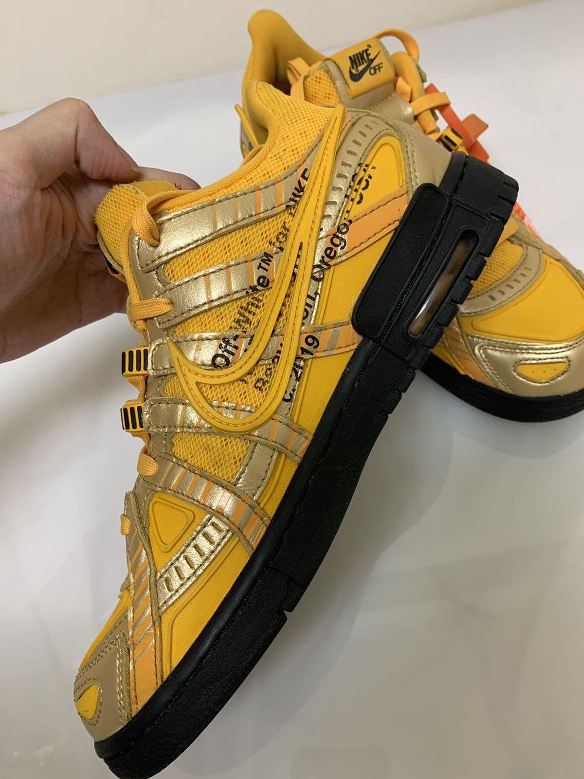 Off-White Nike Air Rubber Dunk x Off-White Size US 8.5 / EU 41-42 - 5 Thumbnail