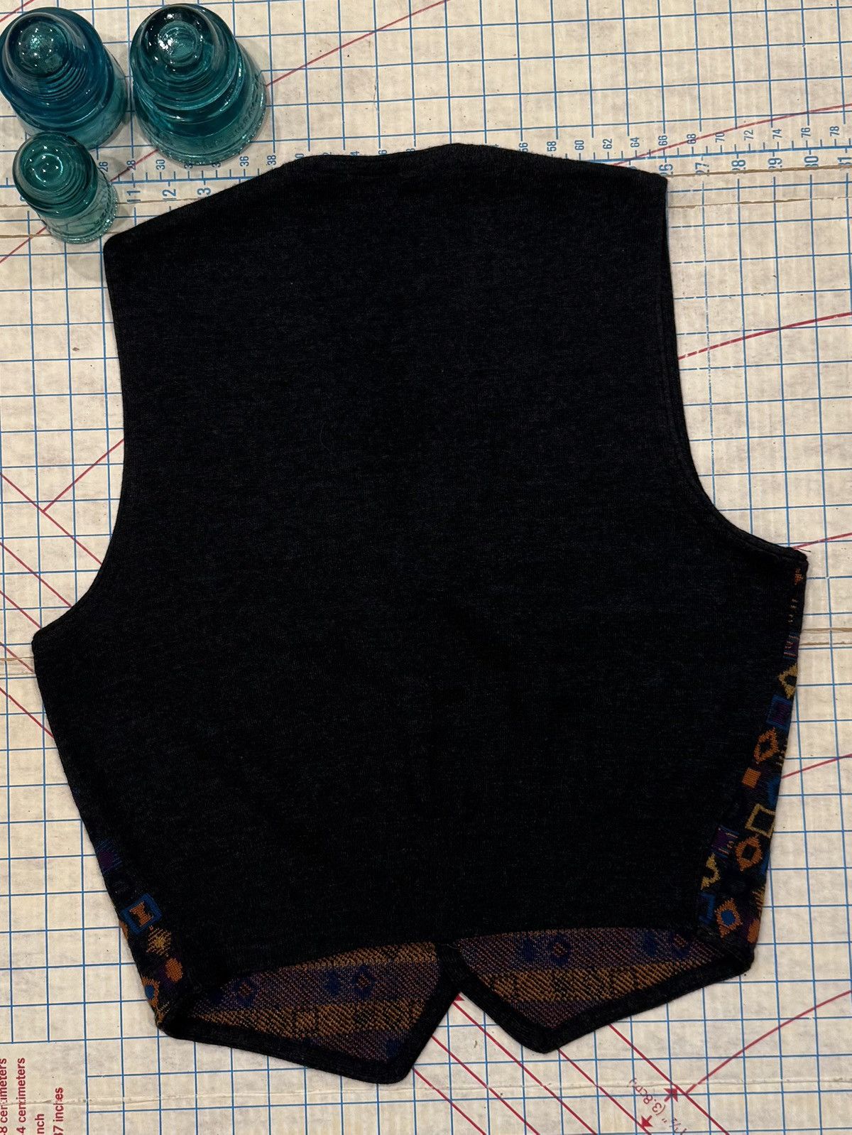 Vintage Vintage Albemarle Patterned Knit Button Up Vest Mens SizeMed Size 42R - 10 Thumbnail