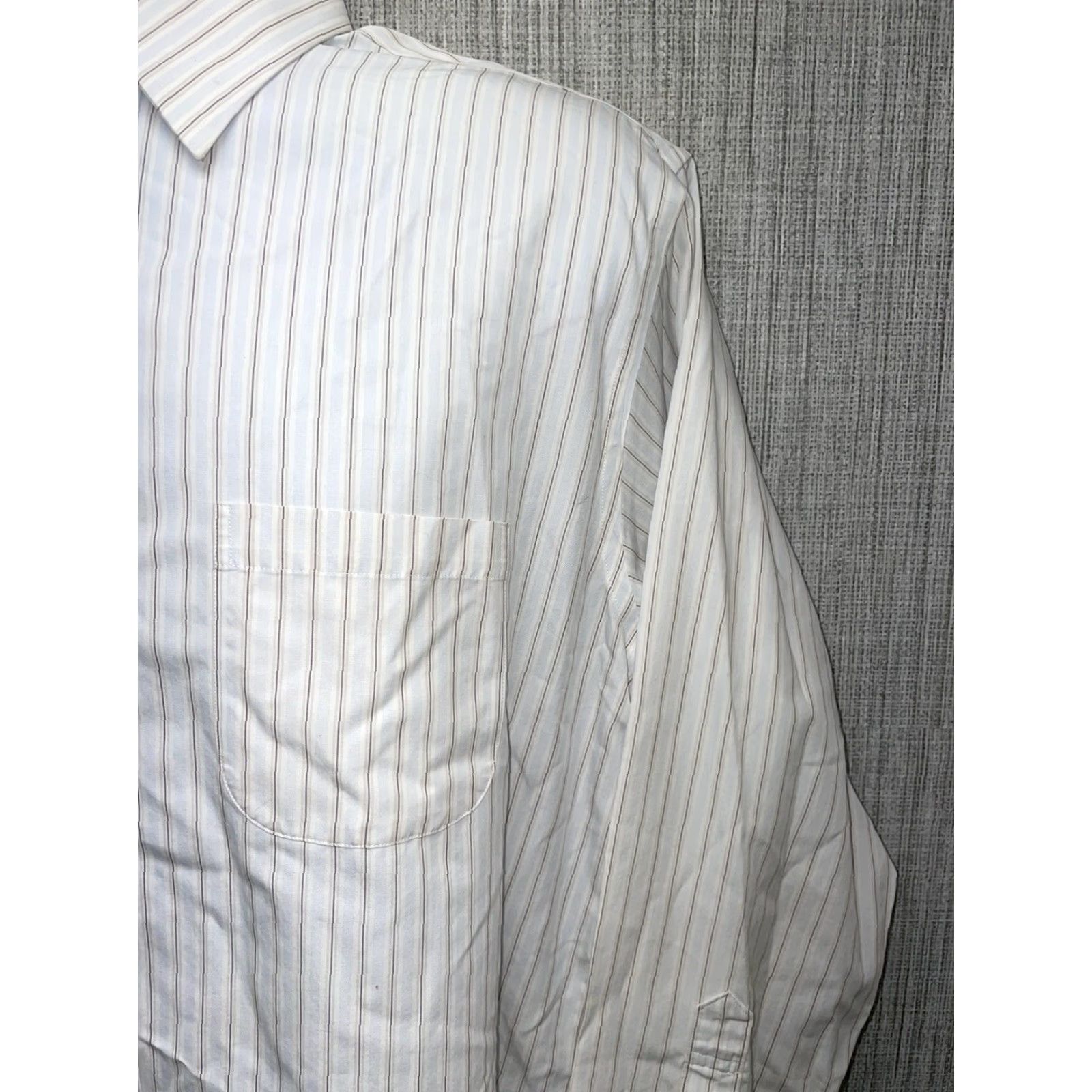 Brooks Brothers Brooks Brothers Slim Fit White Striped Button Down Non-Iron Shirt Mens L Size US L / EU 52-54 / 3 - 3 Thumbnail