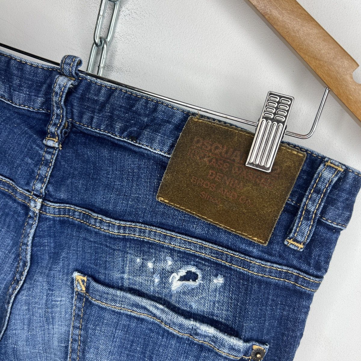 Dsquared2 Dsquared Jeans Slim Fit Blue Denim Italy Vintage Faded Y2K Size US 32 / EU 48 - 9 Thumbnail