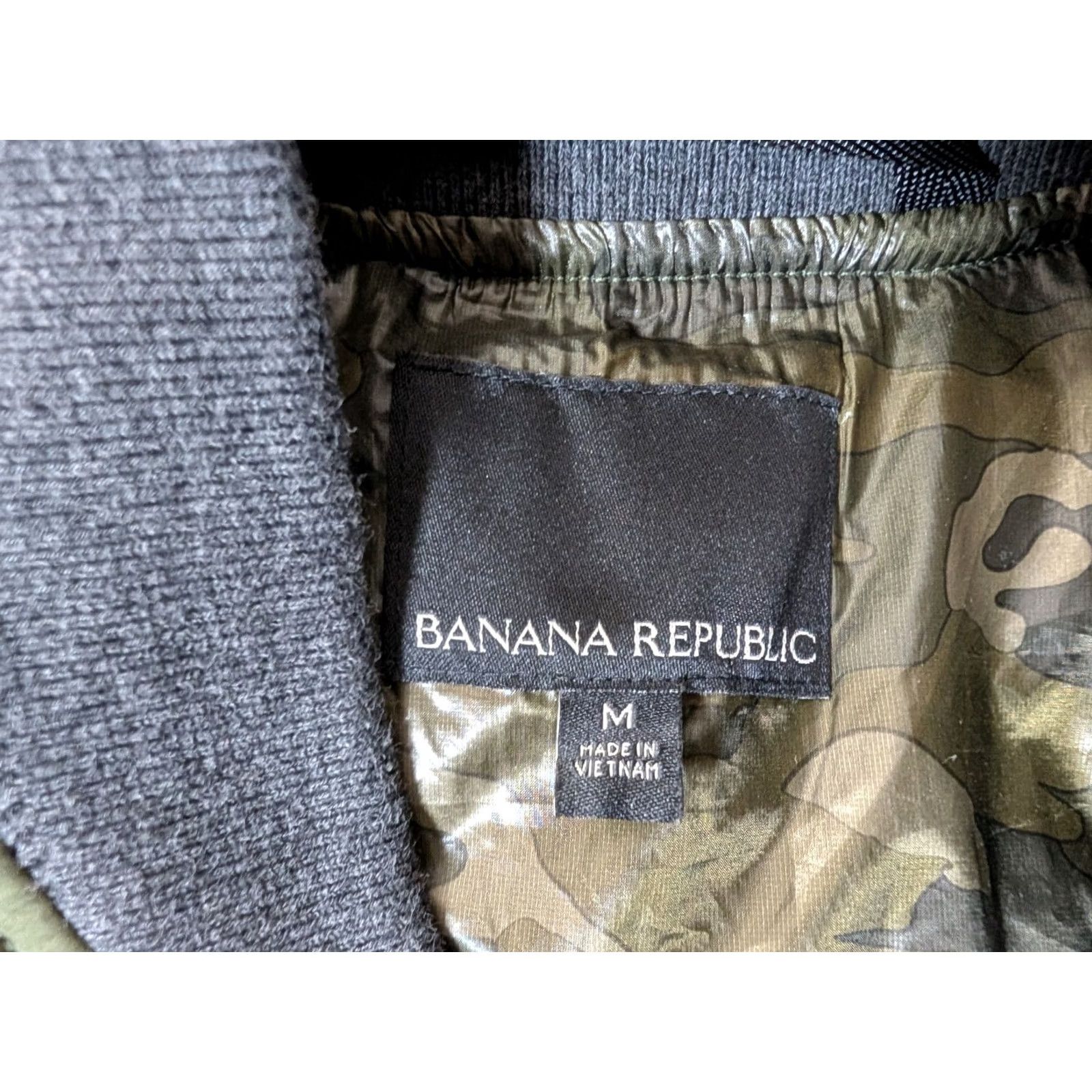 Banana Republic Banana Republic Bomber Jacket Quilted Water Resistant Green Men M Size US M / EU 48-50 / 2 - 2 Thumbnail