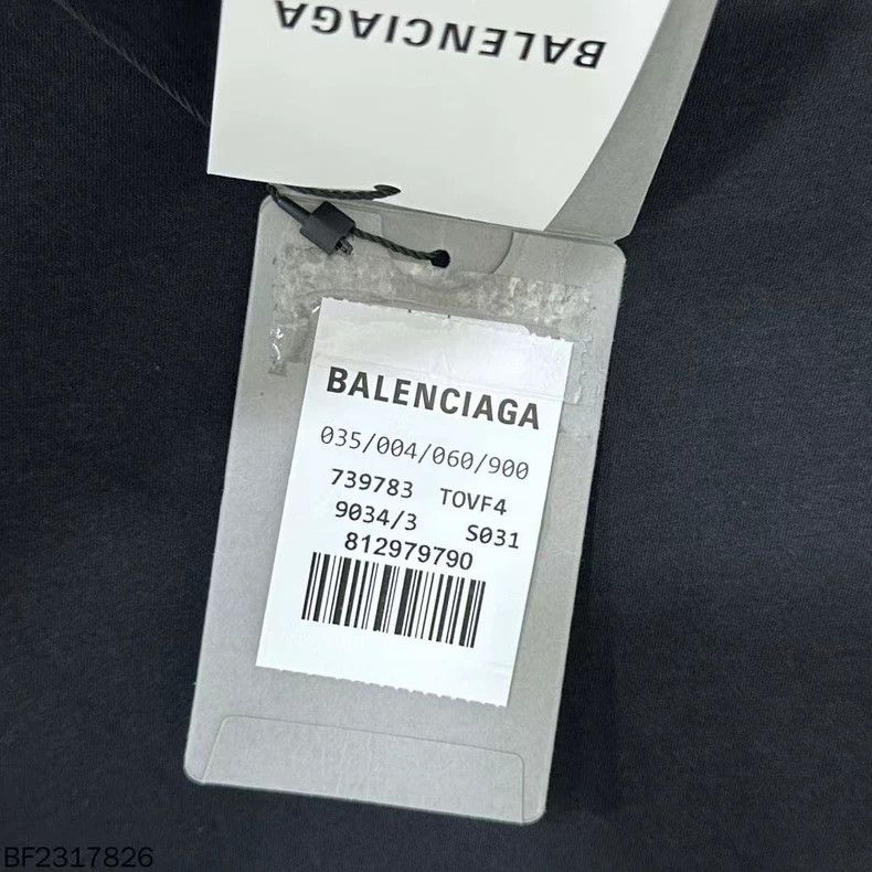 Balenciaga Balenciaga Solid color round neck logo pullover long sleev Size US L / EU 52-54 / 3 - 6 Thumbnail