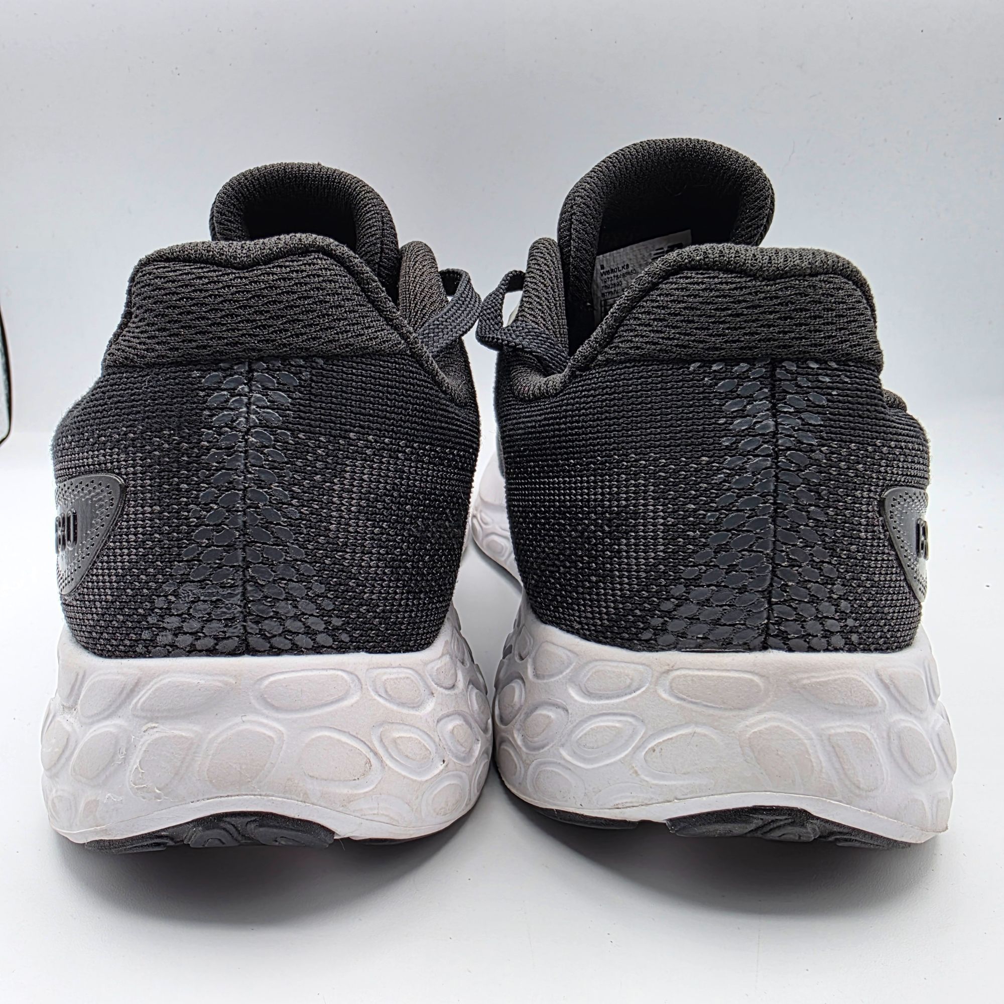 New Balance New Balance Fresh Foam 680v8 Womens Size 8 Black Athletic Sh Size US 8 / IT 38 - 4 Thumbnail