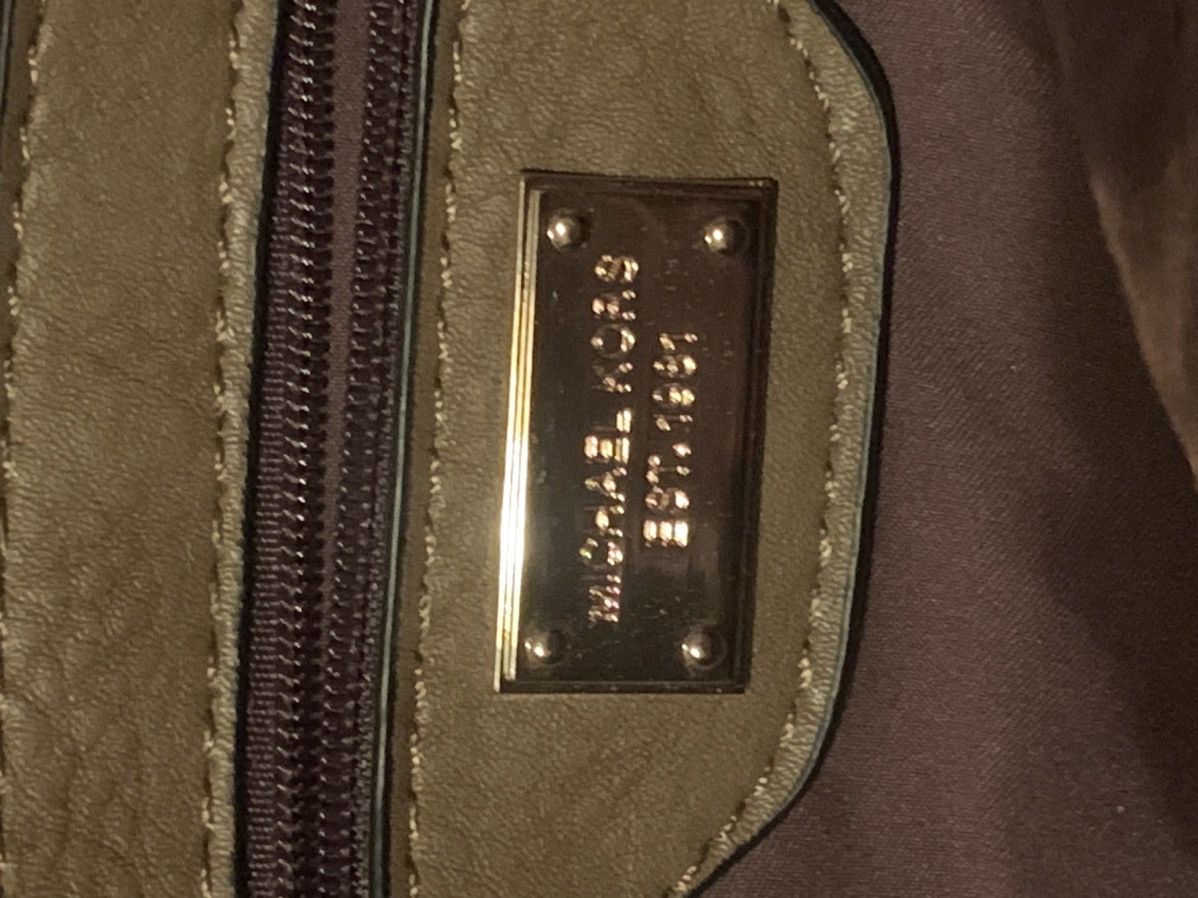 Michael Kors Michael Kors Purse Bag Luxury Designer Classy Fashion Modern Size ONE SIZE - 8 Thumbnail