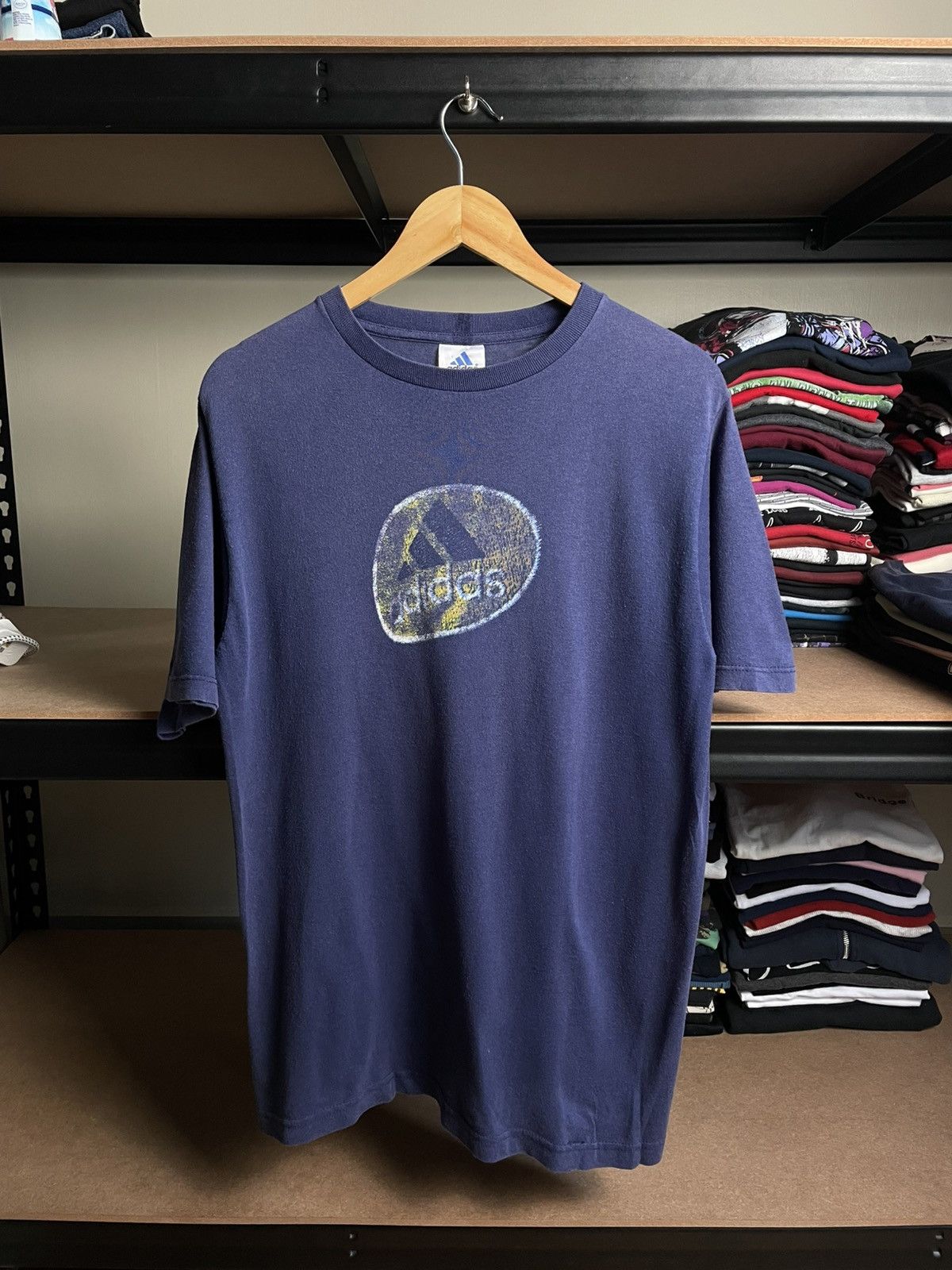 Adidas vintage 1990s Adidas performance logo graphic t-shirt Size US L / EU 52-54 / 3 - 1 Thumbnail