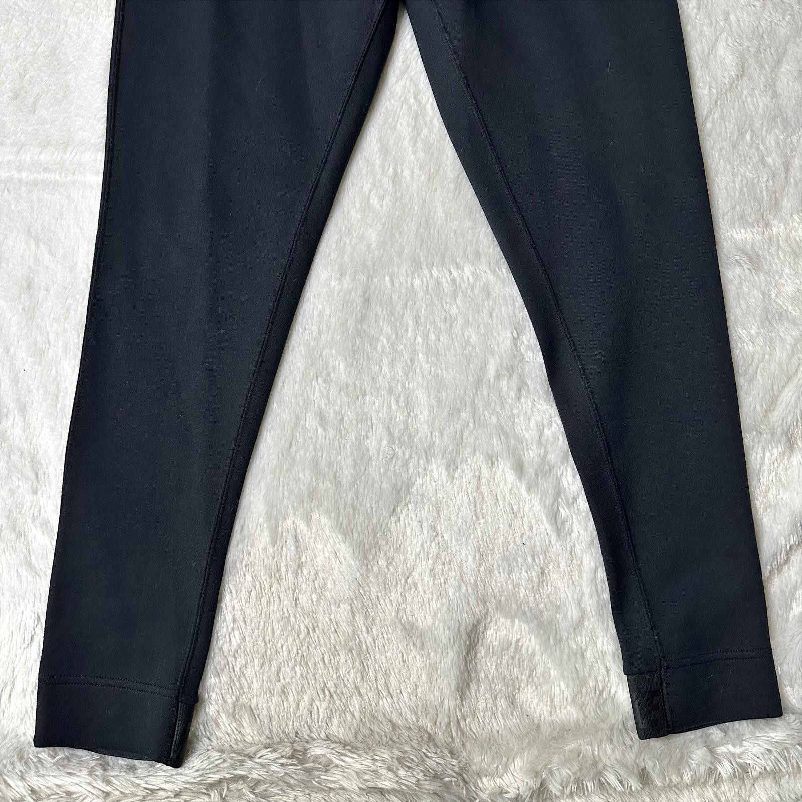 Nike NWT Nike Women's Leggings Black Size S Dri-FIT Mid-Rise Size 28" / US 6 / IT 42 - 4 Thumbnail