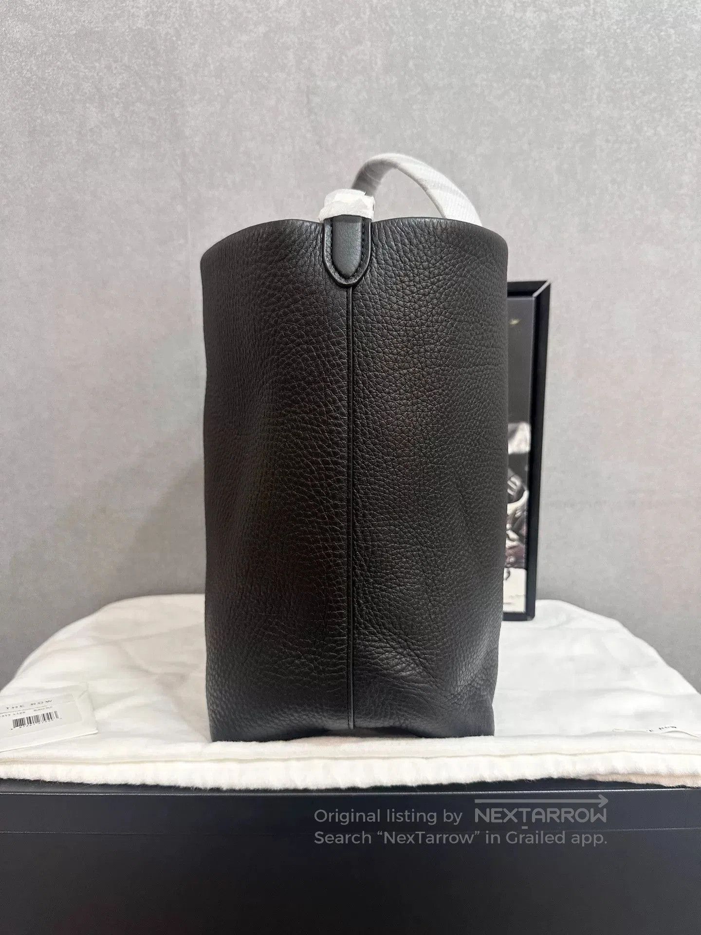 The Row The Row N/S Park Medium Bucket Tote. Size ONE SIZE - 4 Thumbnail