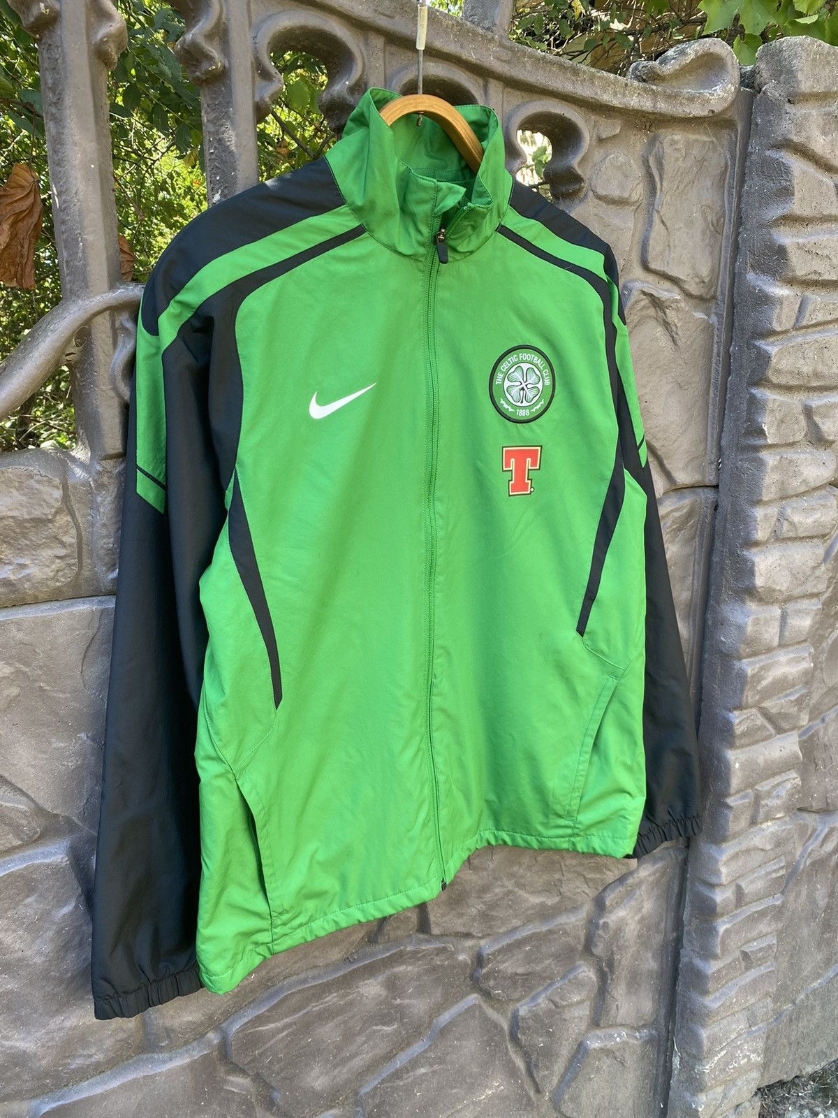 Nike × Vintage CELTIC 11/12 TRAINING FOOTBALL SOCCER JACKET NIKE 381821-391 Size US M / EU 48-50 / 2 - 2 Thumbnail