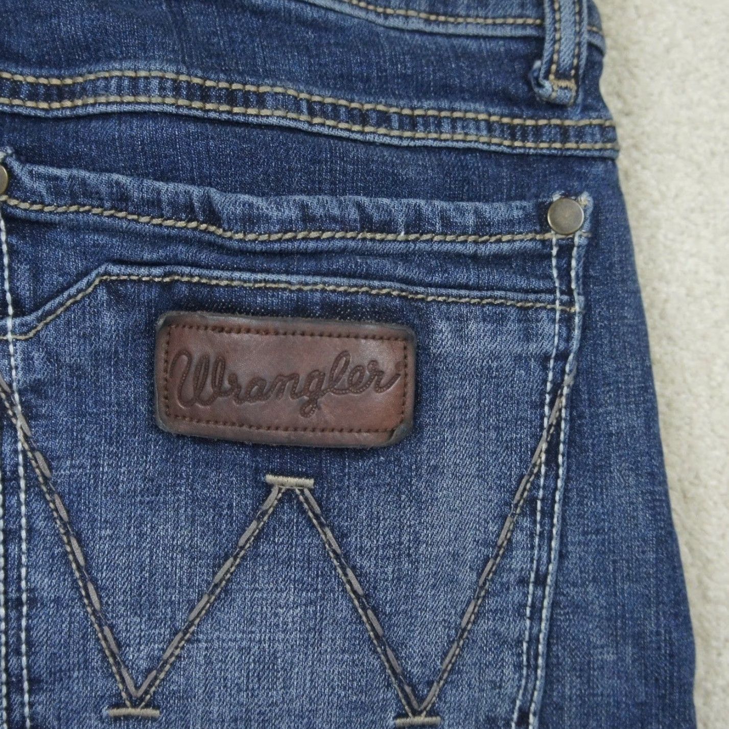 Wrangler Wrangler Jeans Slim Boot Cut Blue Denim 29x32 1947 Collection Mens Jeans Slim Fit Long Sleeve? Size US 29 - 6 Thumbnail