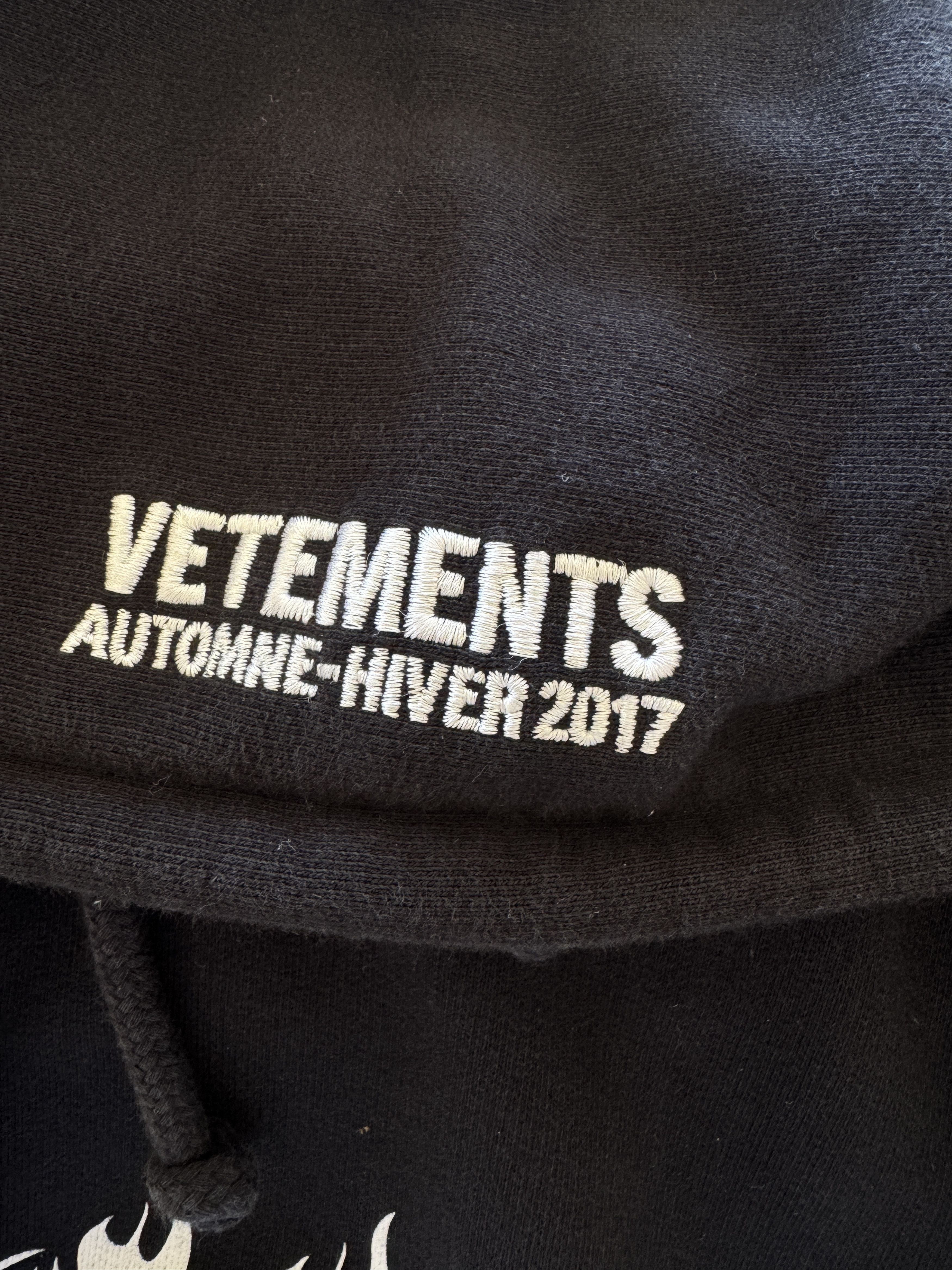 Vetements Vetements Total Fucking Darkness Hoodie Size US M / EU 48-50 / 2 - 9 Thumbnail