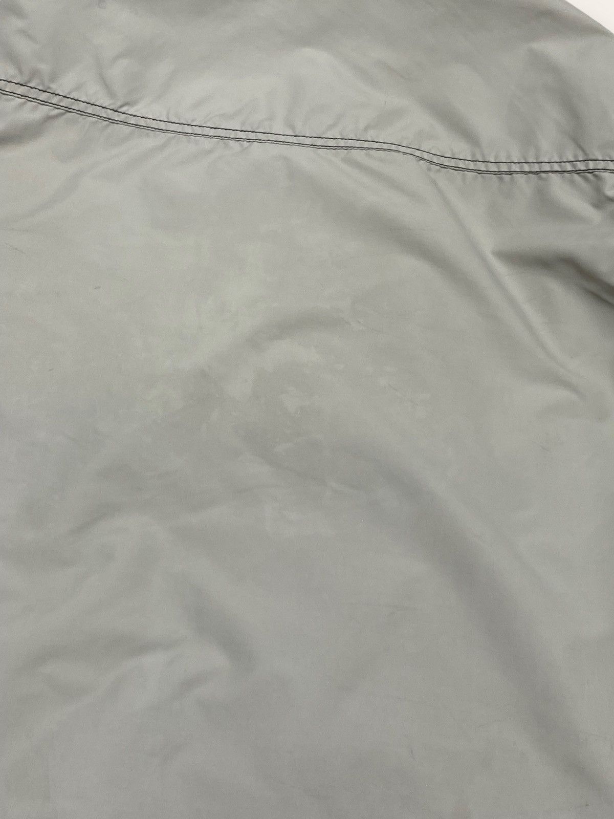Armani Vintage ARMANI JEANS Grey Lightweight Hood Jacket Shell Size US XL / EU 56 / 4 - 16 Thumbnail