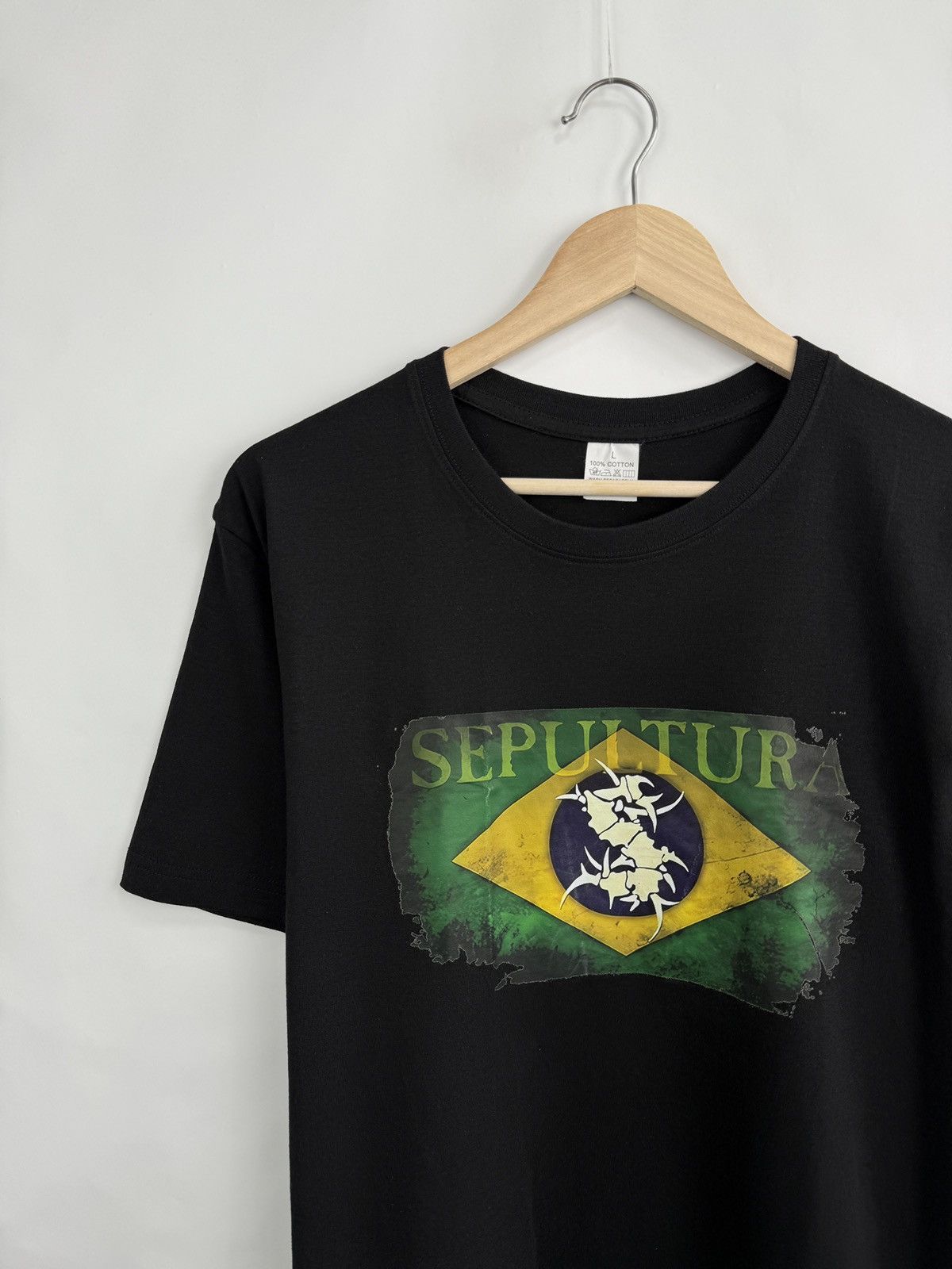 Band Tees 🇧🇷 Vintage Sepultura Rock Band T-Shirt Brazil Rare Retro Size US L / EU 52-54 / 3 - 2 Thumbnail