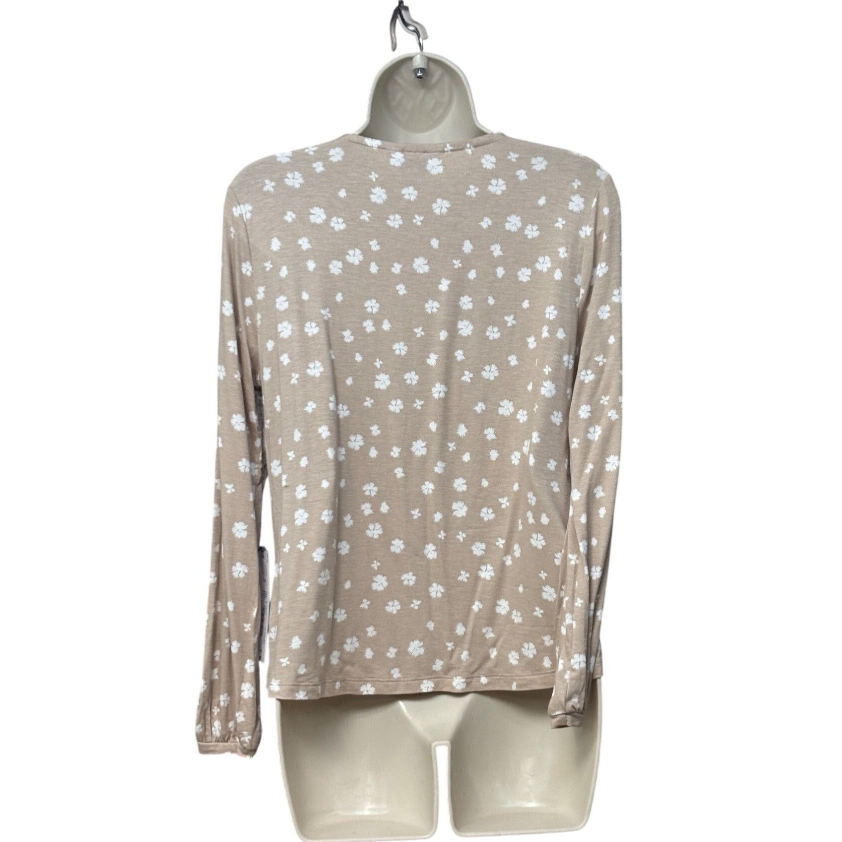 Liz Claiborne Liz Claiborne Petite Gathered Sleeve Cuffs, Rayon Top, Flora Size ONE SIZE - 4 Thumbnail
