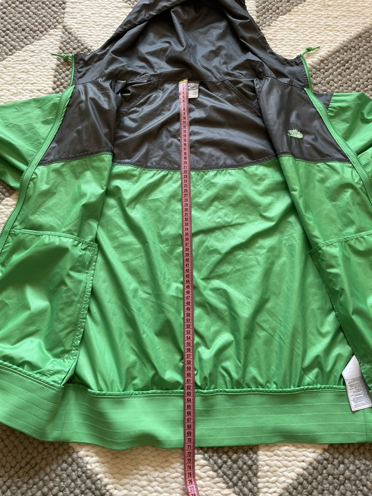 Nike Nike Sportswear Windrunner Jacket - Green/Grey (Size L) Size US L / EU 52-54 / 3 - 4 Thumbnail